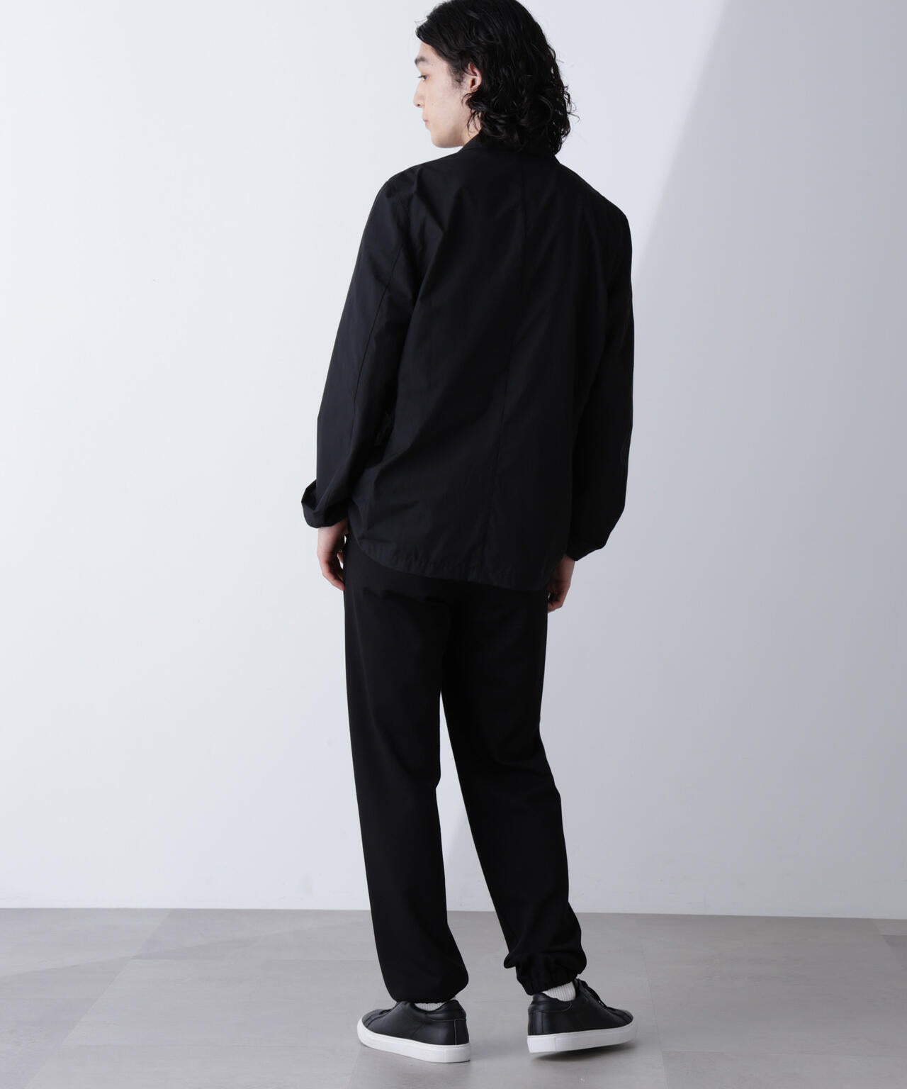 「モダンコンフォートシリーズ」スリムイージーピンタックパンツ 6684227209