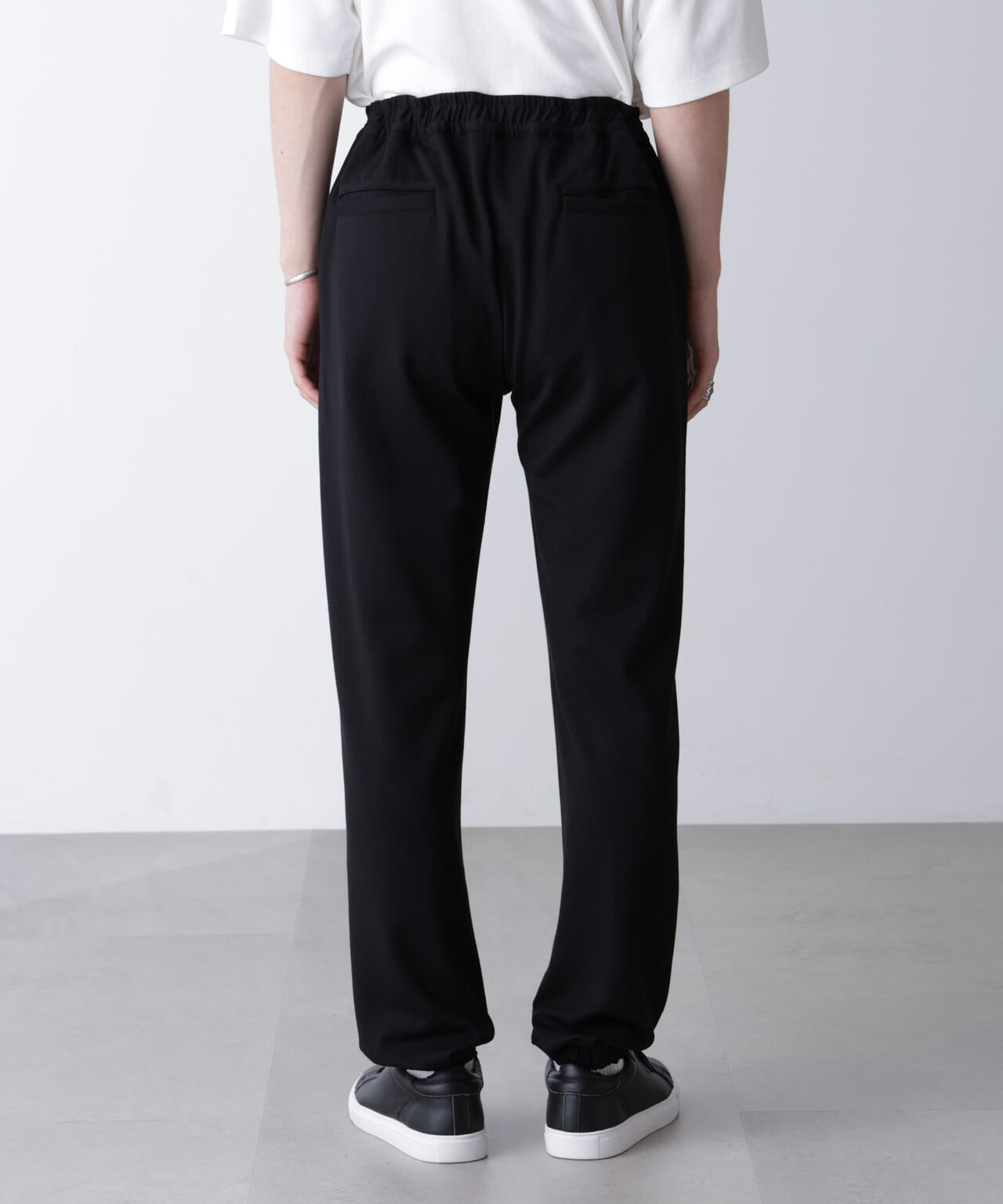 「モダンコンフォートシリーズ」スリムイージーピンタックパンツ 6684227209