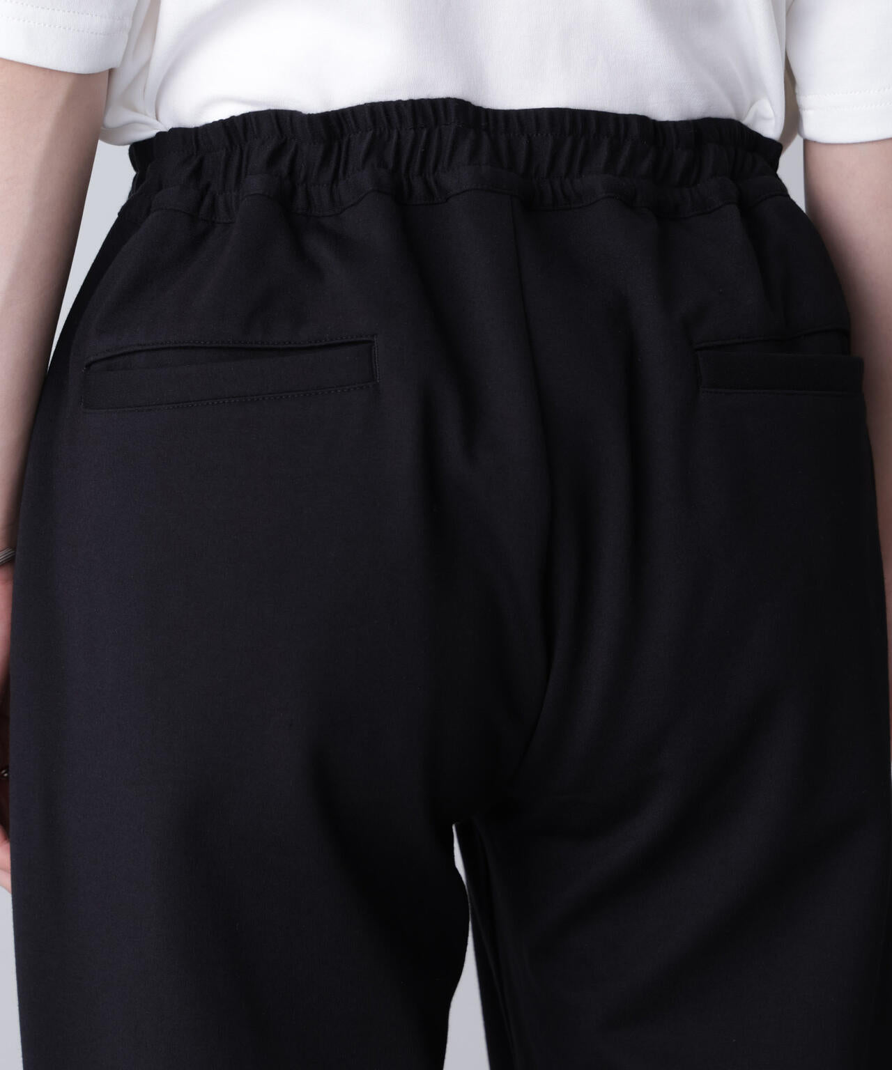 「モダンコンフォートシリーズ」スリムイージーピンタックパンツ 6684227209