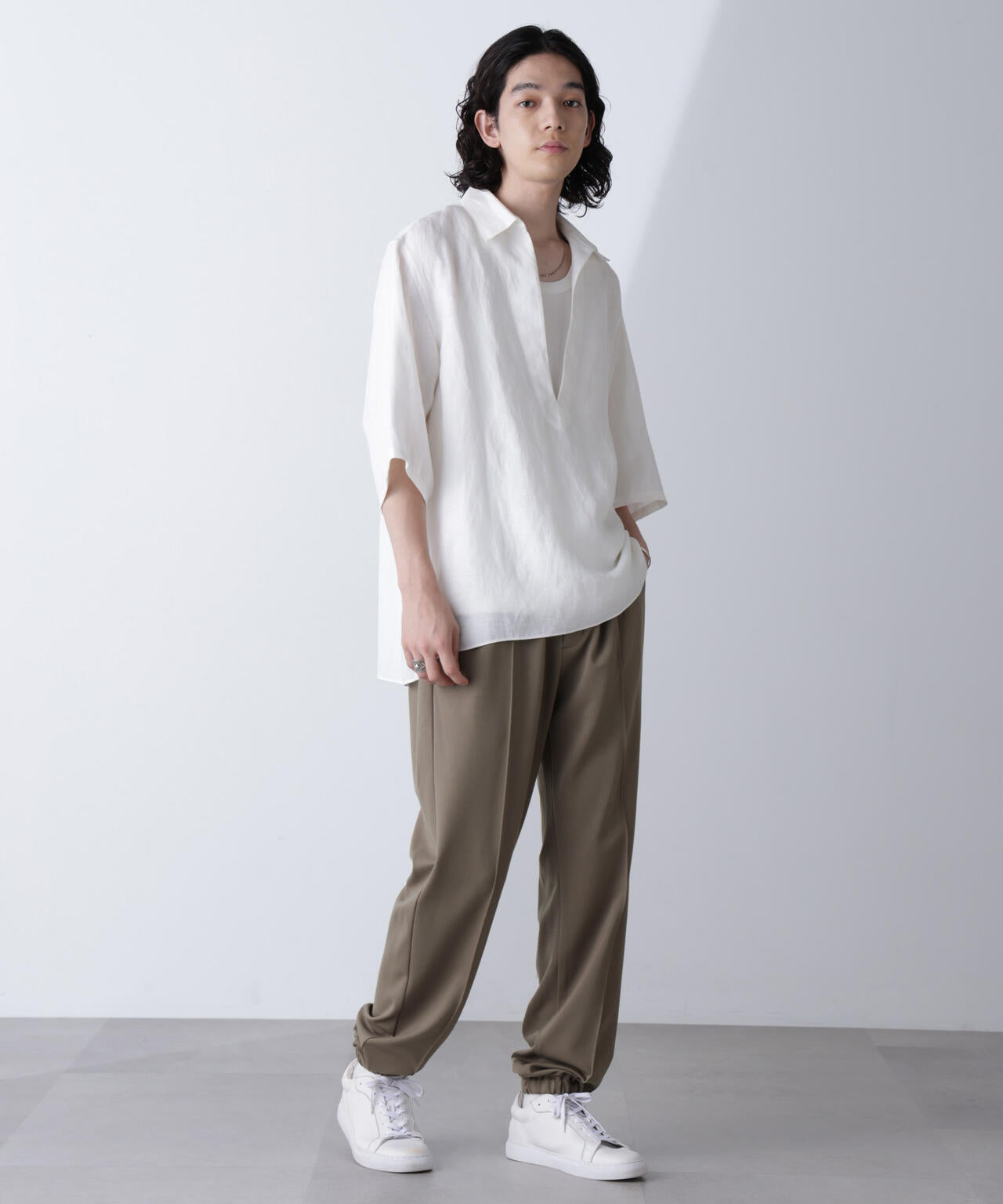 「モダンコンフォートシリーズ」スリムイージーピンタックパンツ 6684227209