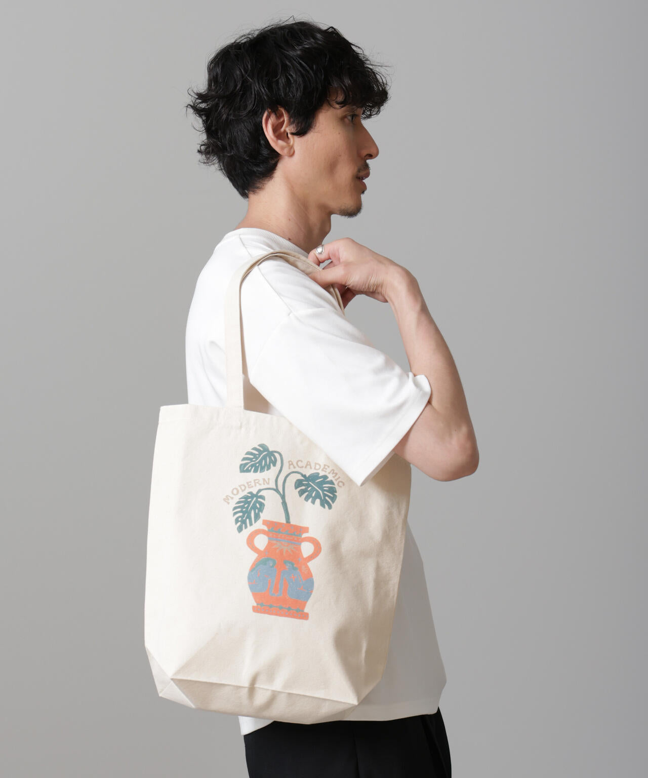 「Toyameg」modern academic "POTTERY"トートバッグ 6684232203