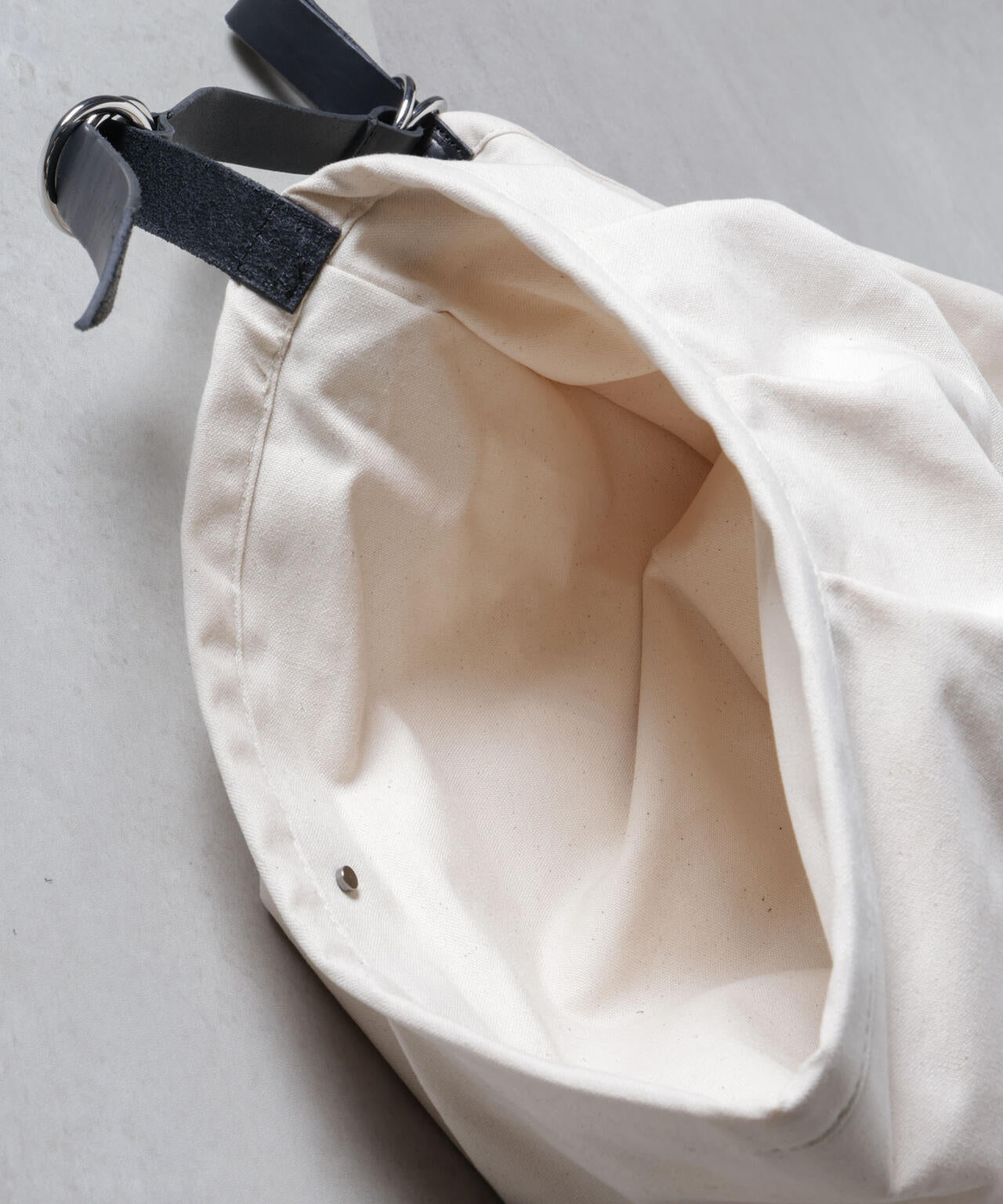 「tagAlong」butterfly canvas logo M 6684232210