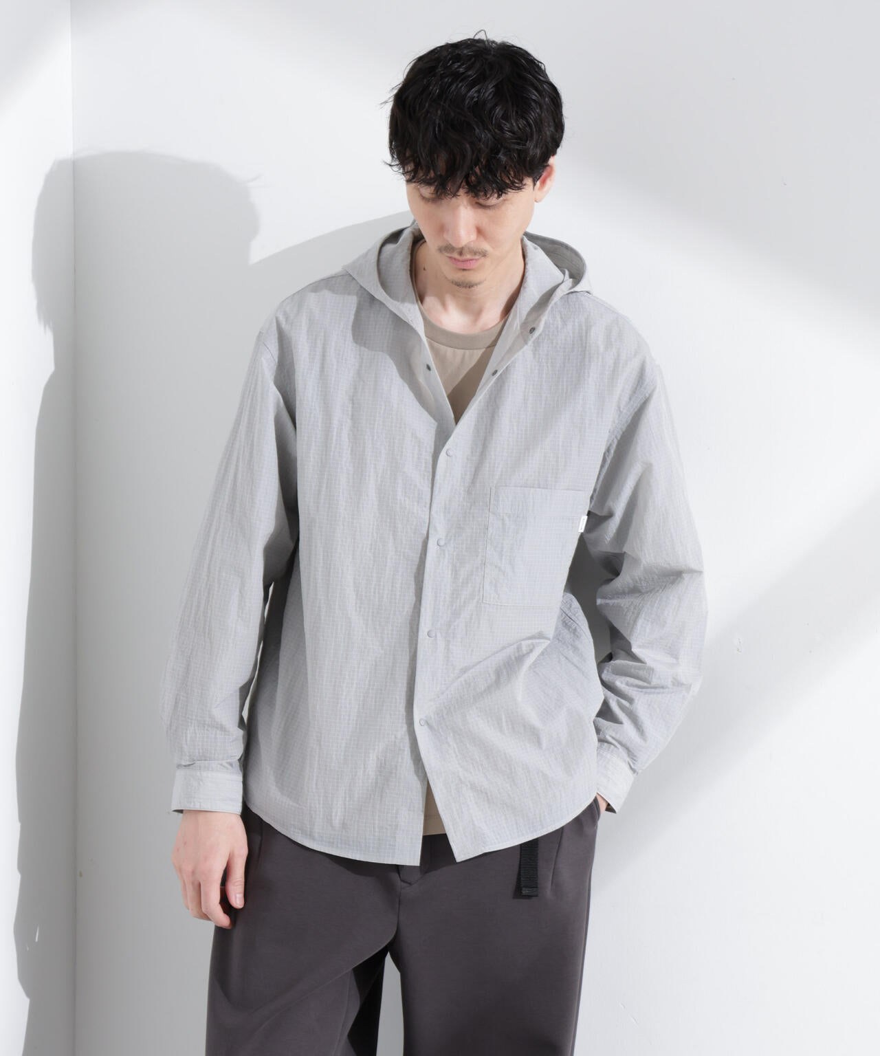 「NJ/CLUB」リップストップ撥水フードシャツ 6685120214