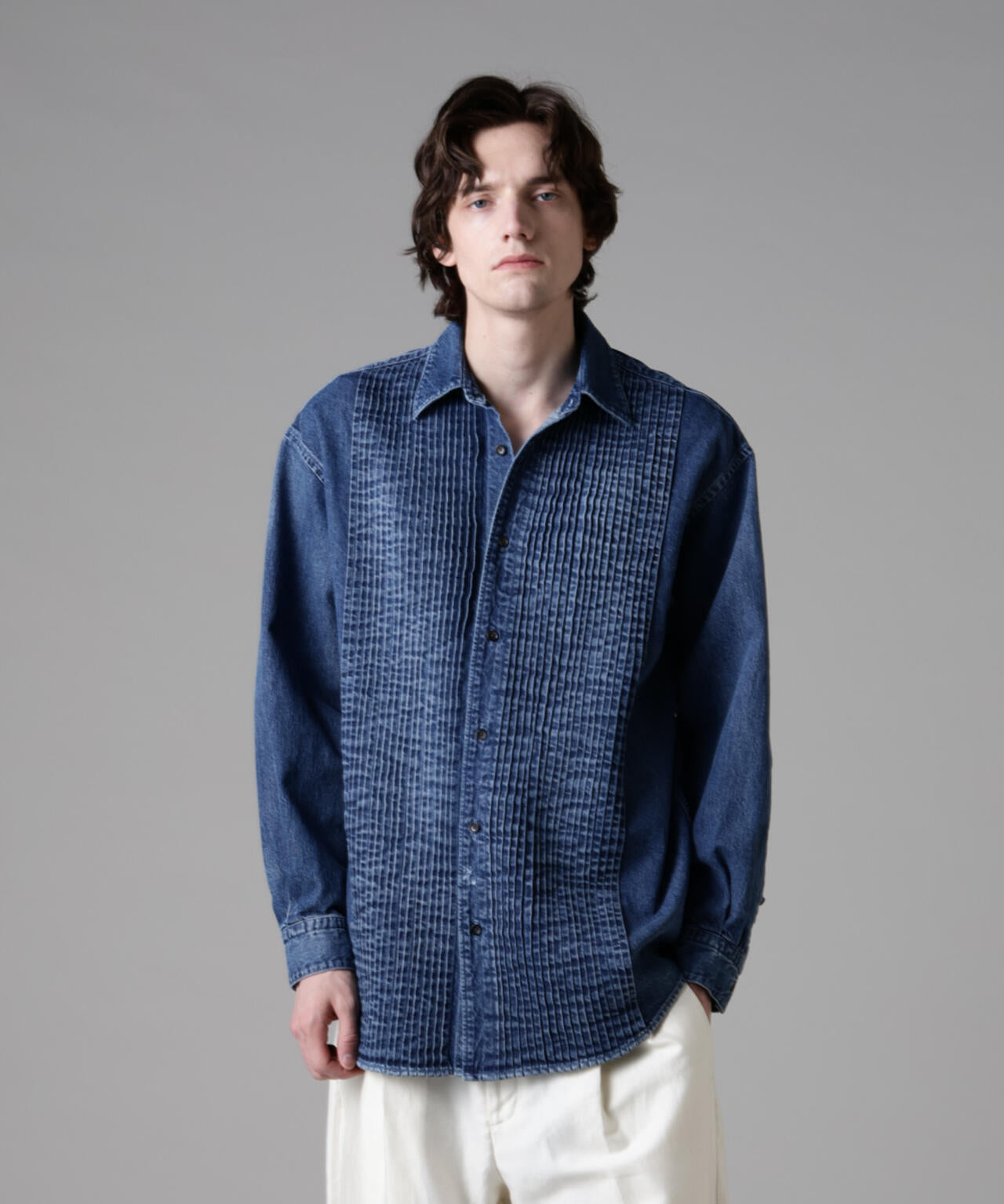 「ASSEMBLANC」ピンタックデニムシャツ 6685120228