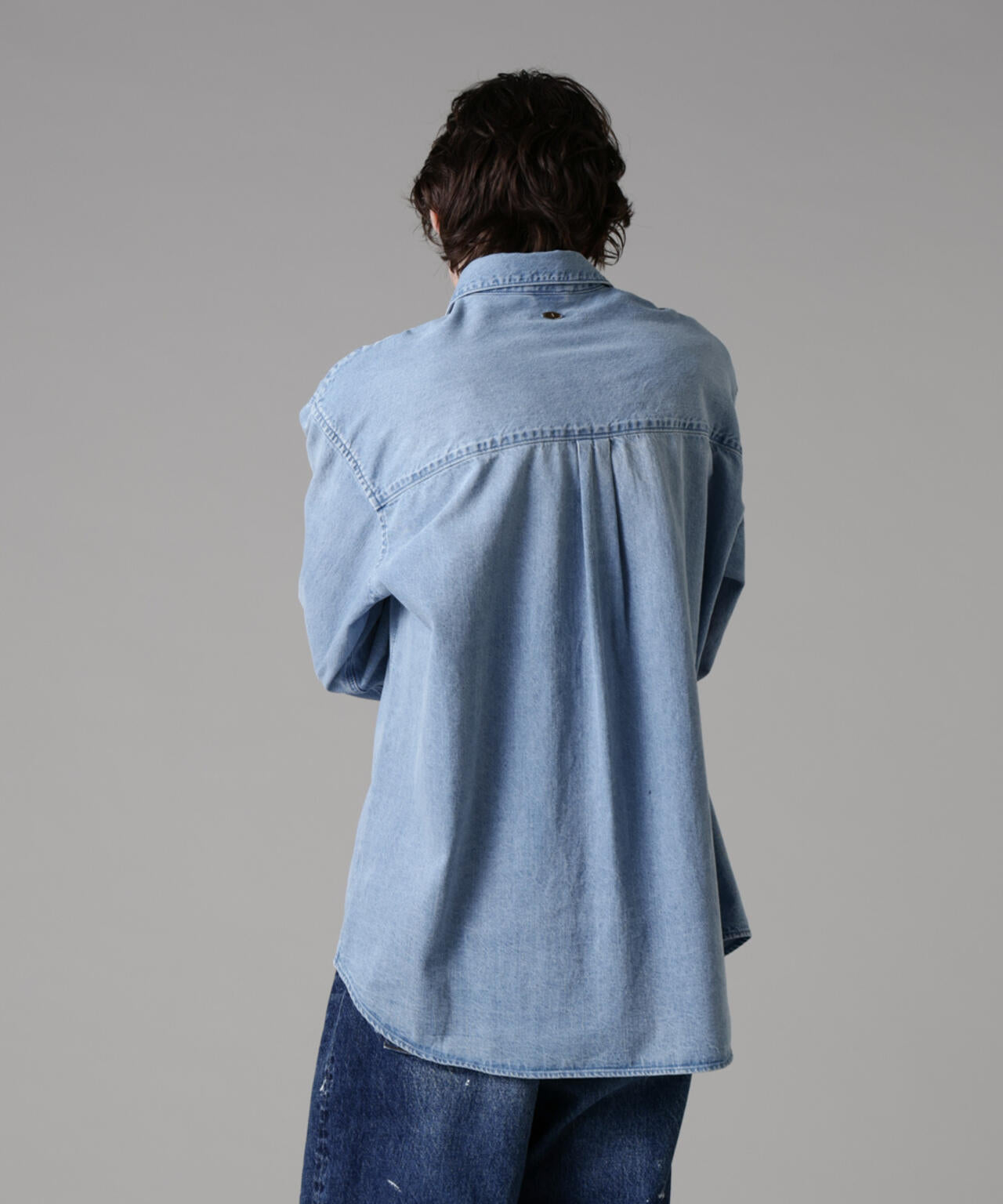 「ASSEMBLANC」ピンタックデニムシャツ 6685120228