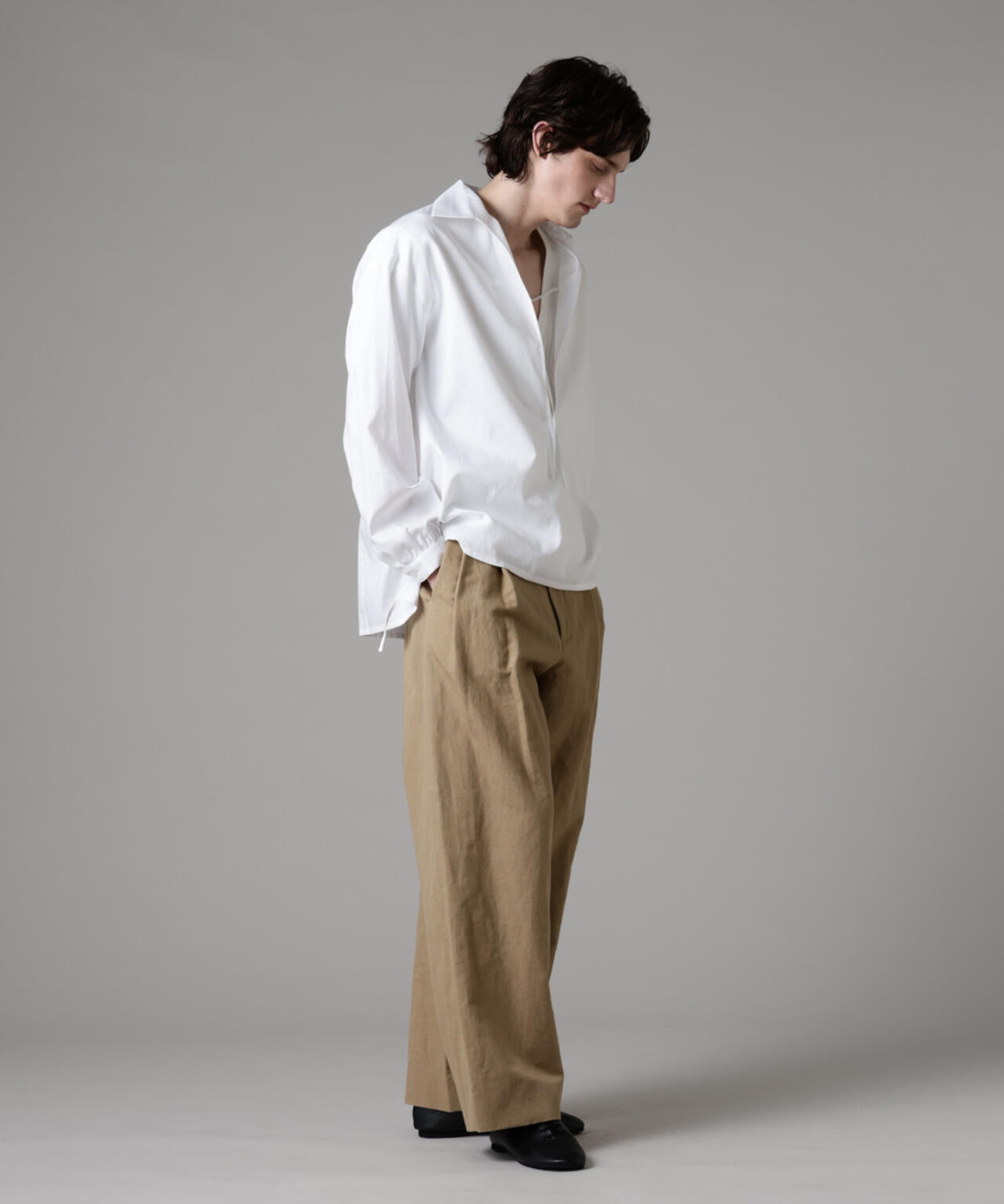 「ASSEMBLANC」ダブルクロススキッパーシャツ 6685120231