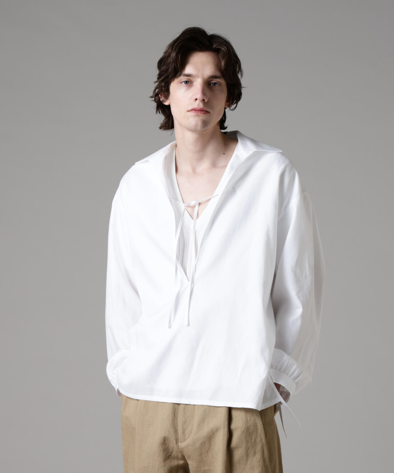 「ASSEMBLANC」ダブルクロススキッパーシャツ 6685120231