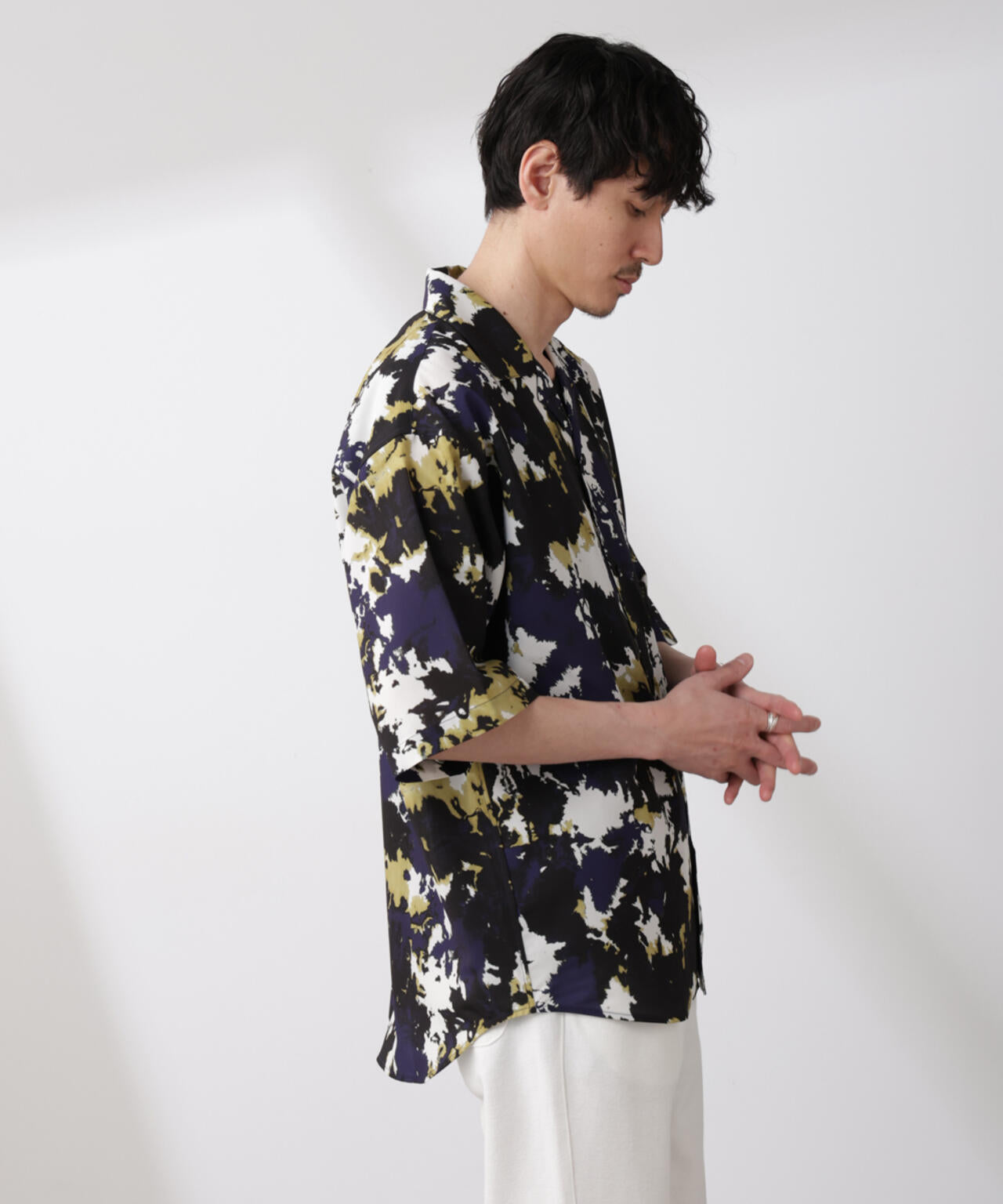 ペイント風オープンカラーシャツ 6685121213