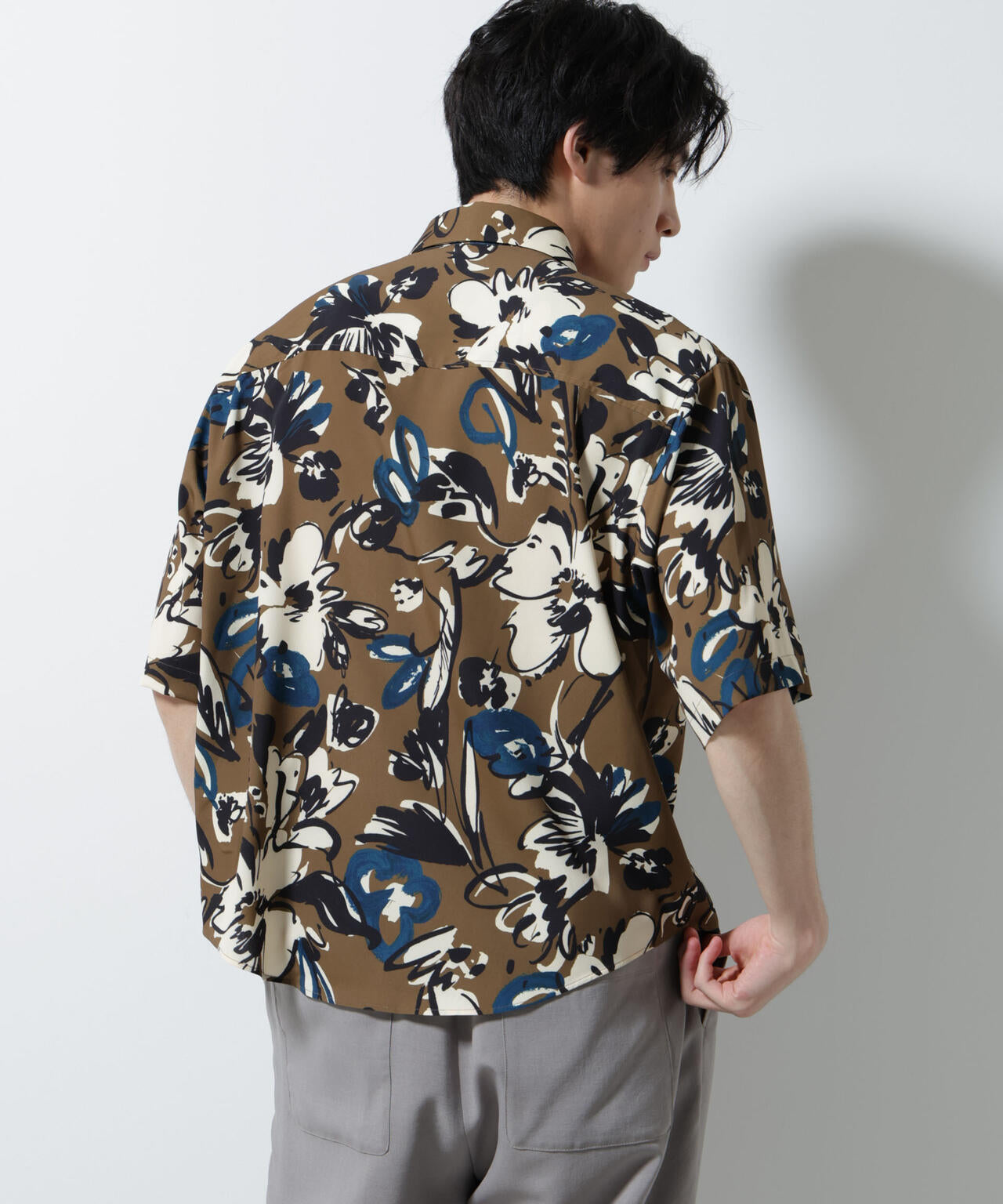 総柄プリントシャツ 6685121218