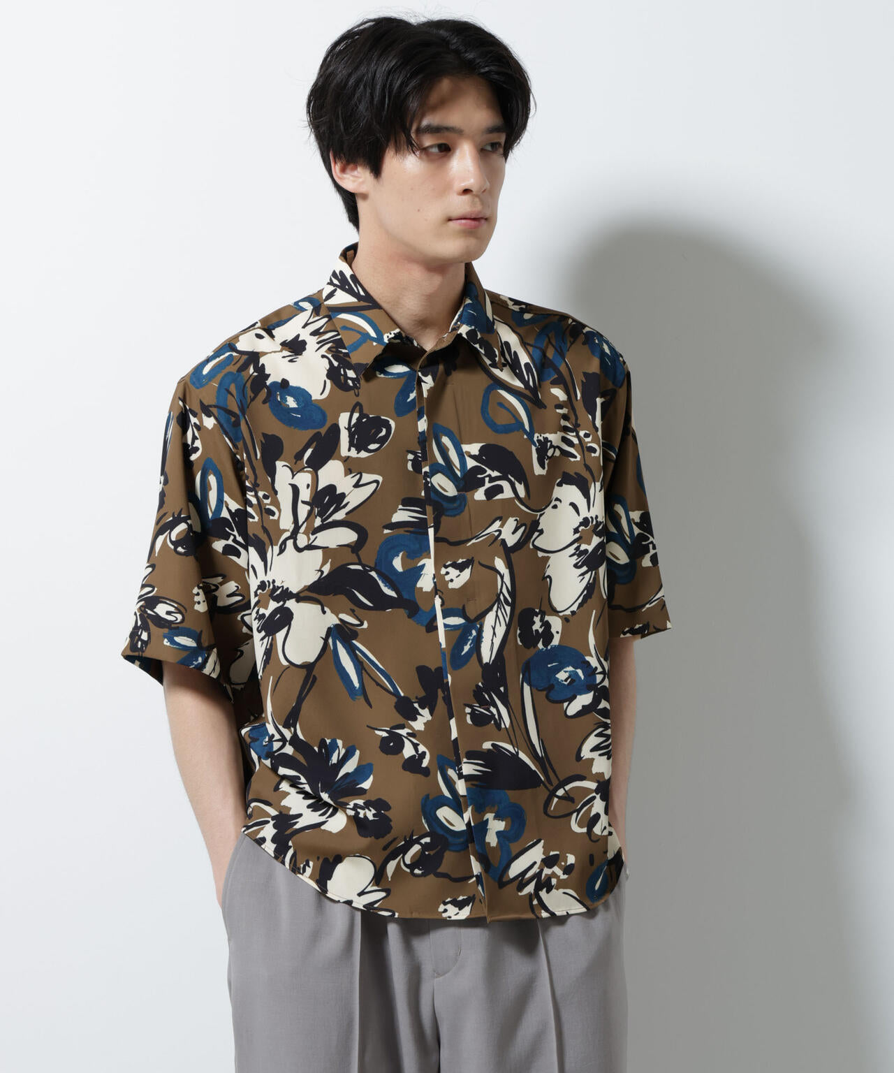 総柄プリントシャツ 6685121218