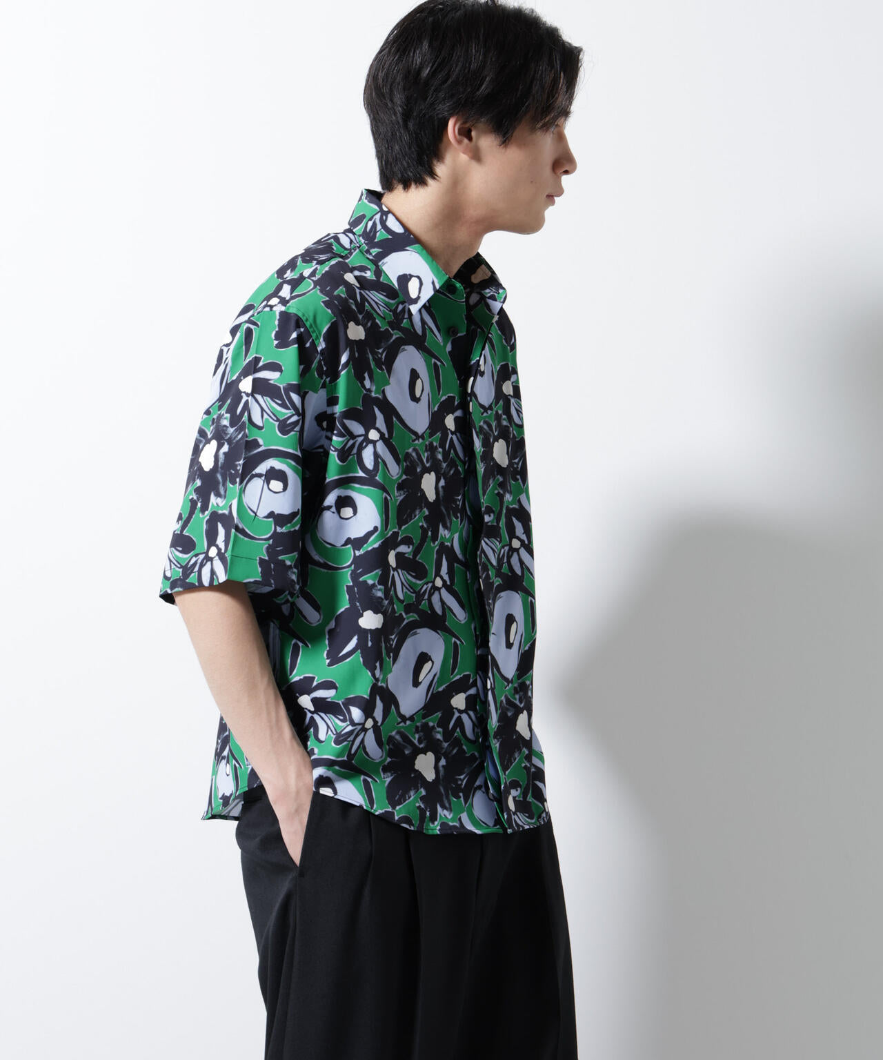 総柄プリントシャツ 6685121218