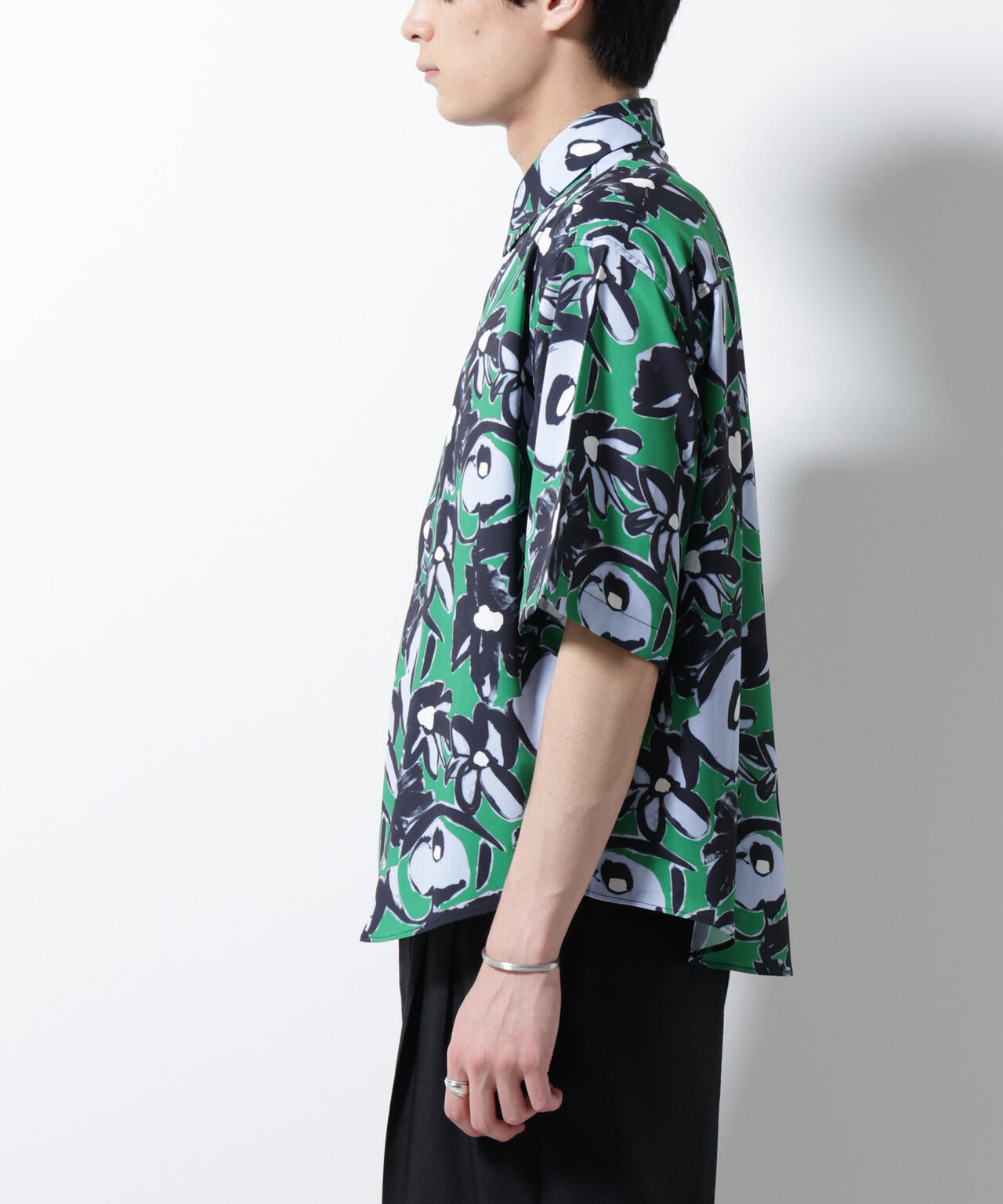 総柄プリントシャツ 6685121218