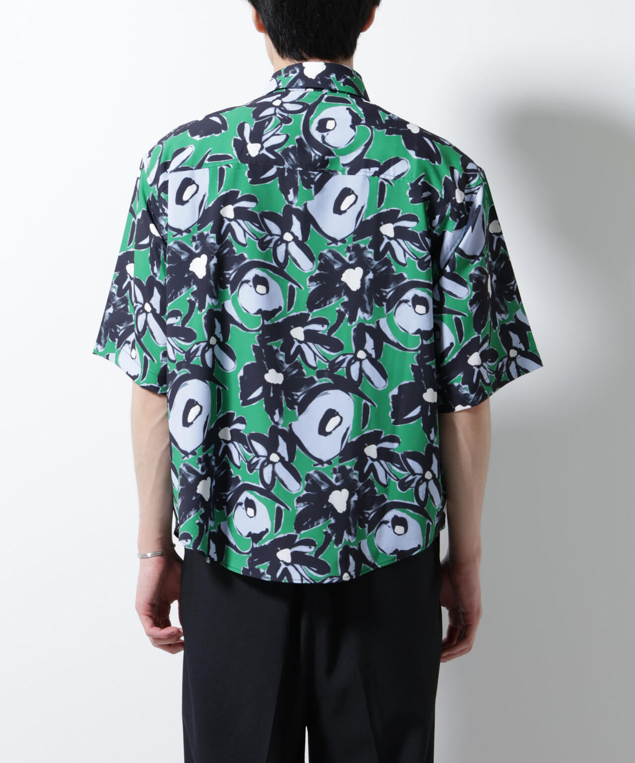 総柄プリントシャツ 6685121218