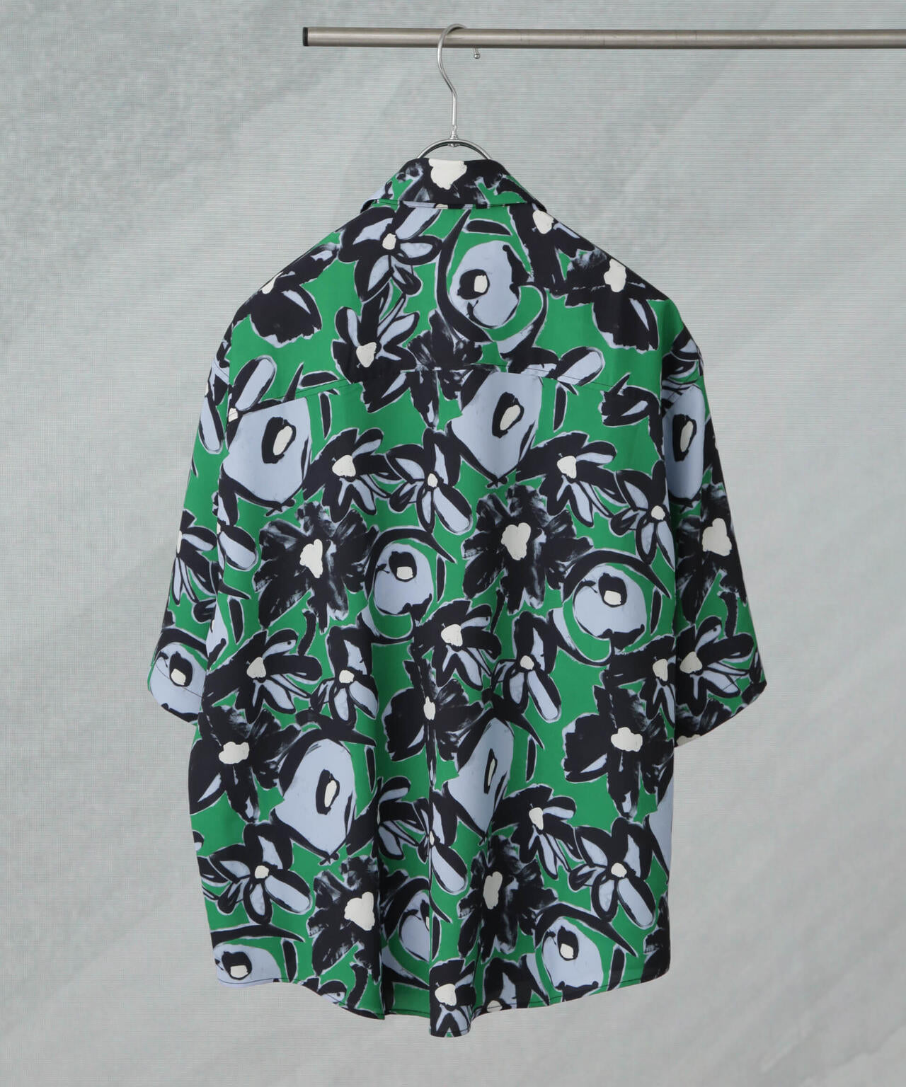総柄プリントシャツ 6685121218