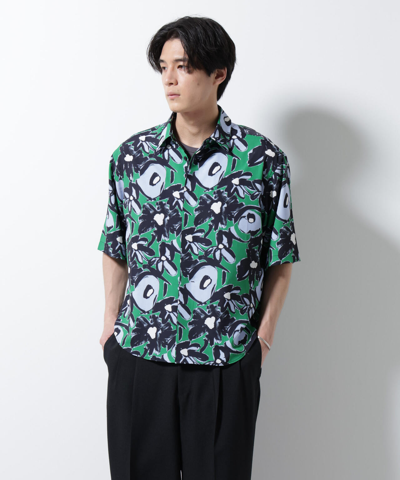 総柄プリントシャツ 6685121218