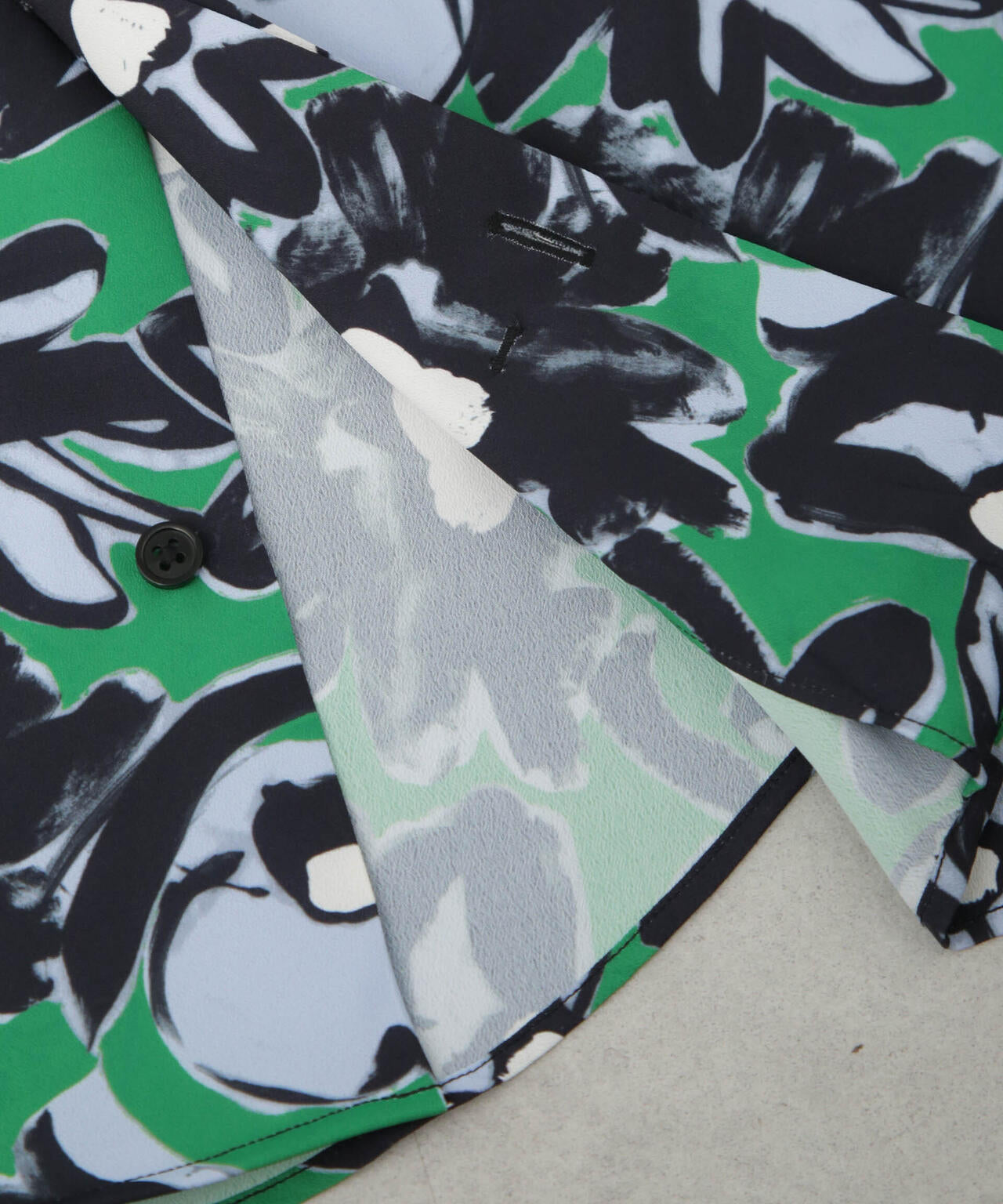 総柄プリントシャツ 6685121218