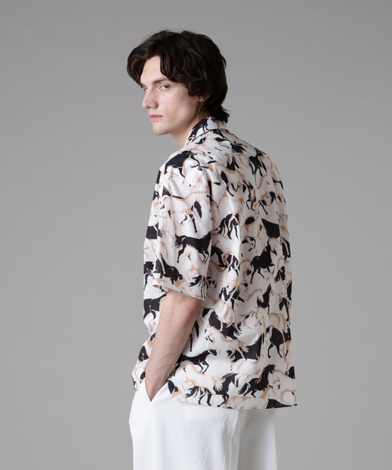 「ASSEMBLANC」Horse runningプリントキャンプカラーシャツ 6685121227