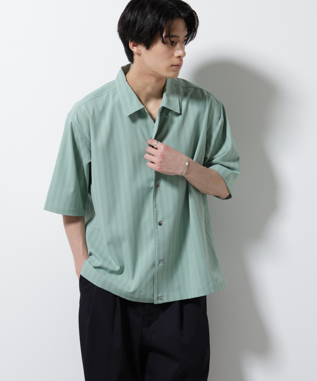 シャドーストライプハーフスリーブシャツ 6685121232