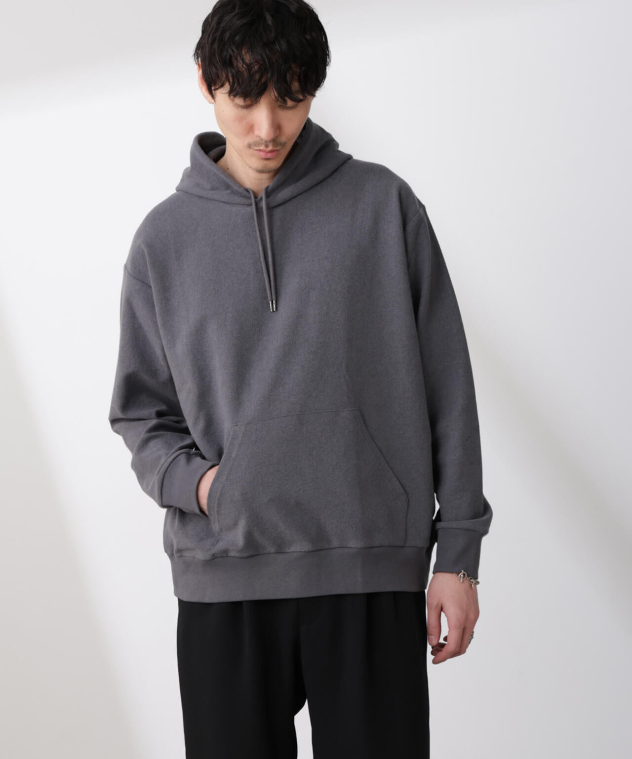 ブークレダンボールプルオーバーパーカー 6685123203