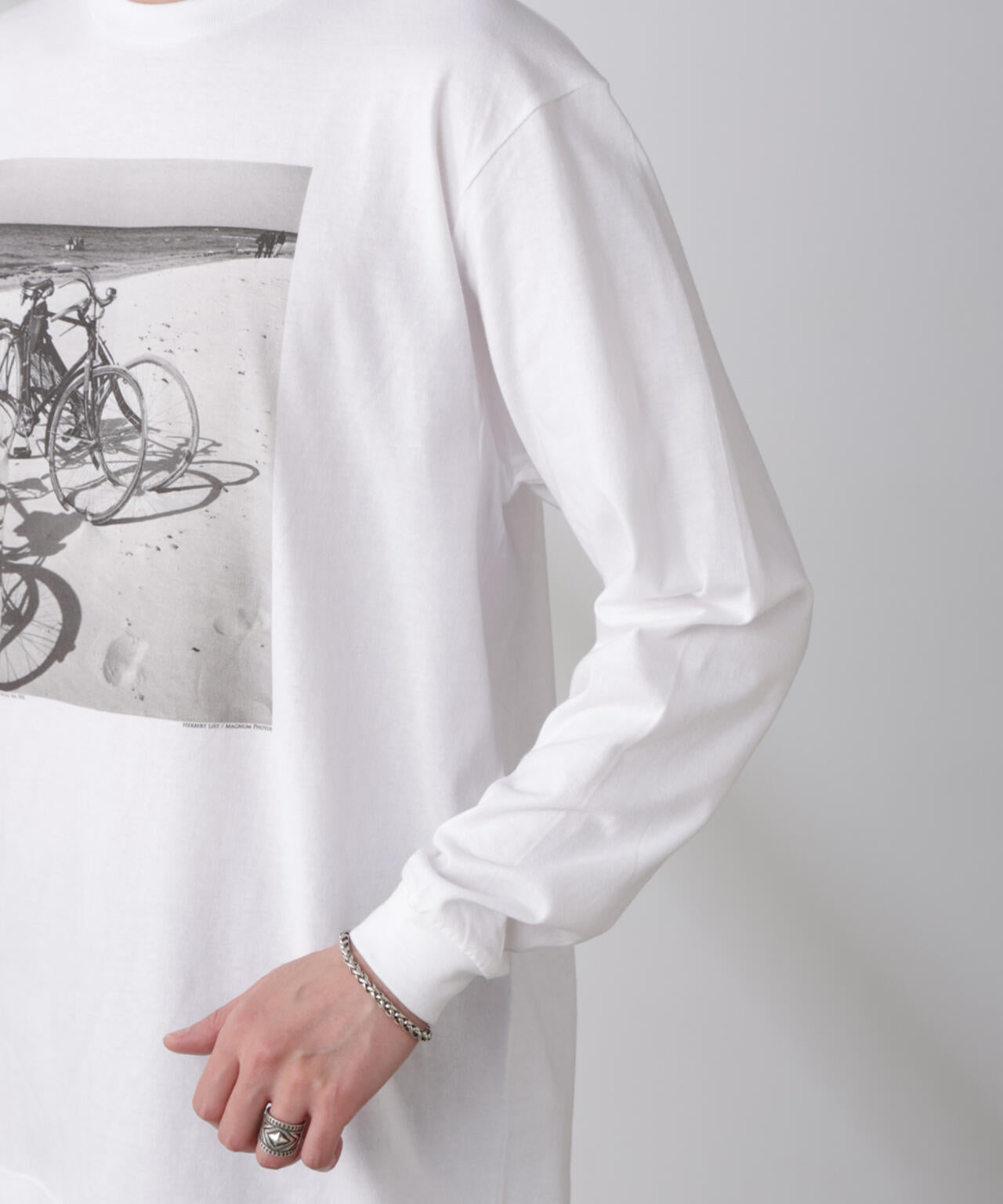 「着るアート」Herbert List/Magnum Photos Tシャツ長袖GERMANY 6685123210