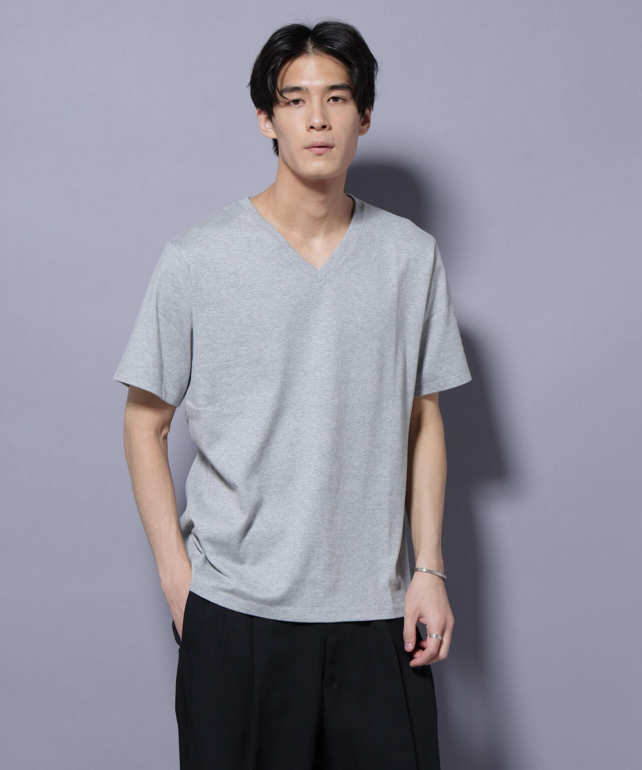 WEB限定/Anti Soaked(R) 汗染み防止 Vネック レギュラーシルエットTシャツ 6685124206