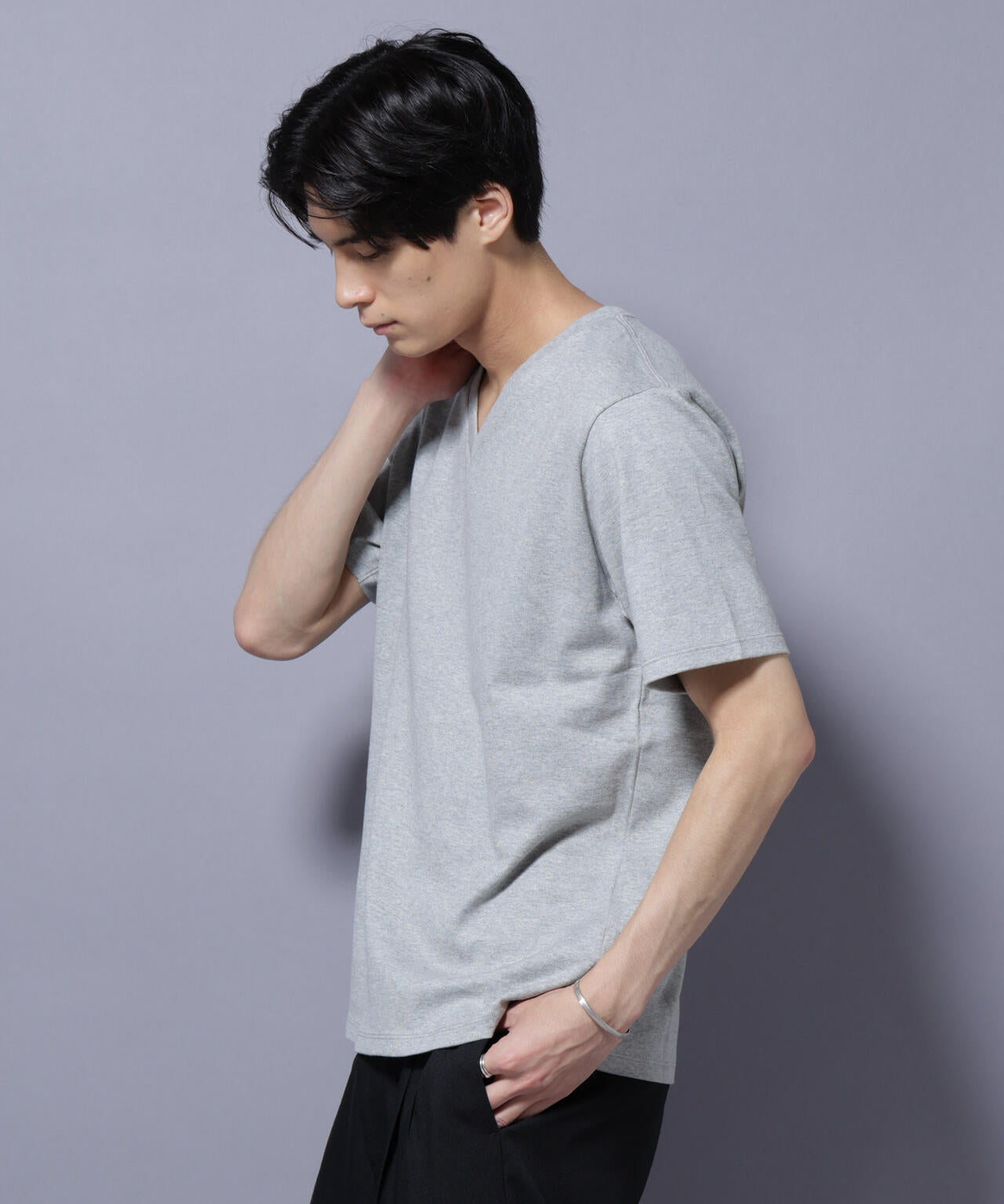 WEB限定/Anti Soaked(R) 汗染み防止 Vネック レギュラーシルエットTシャツ 6685124206