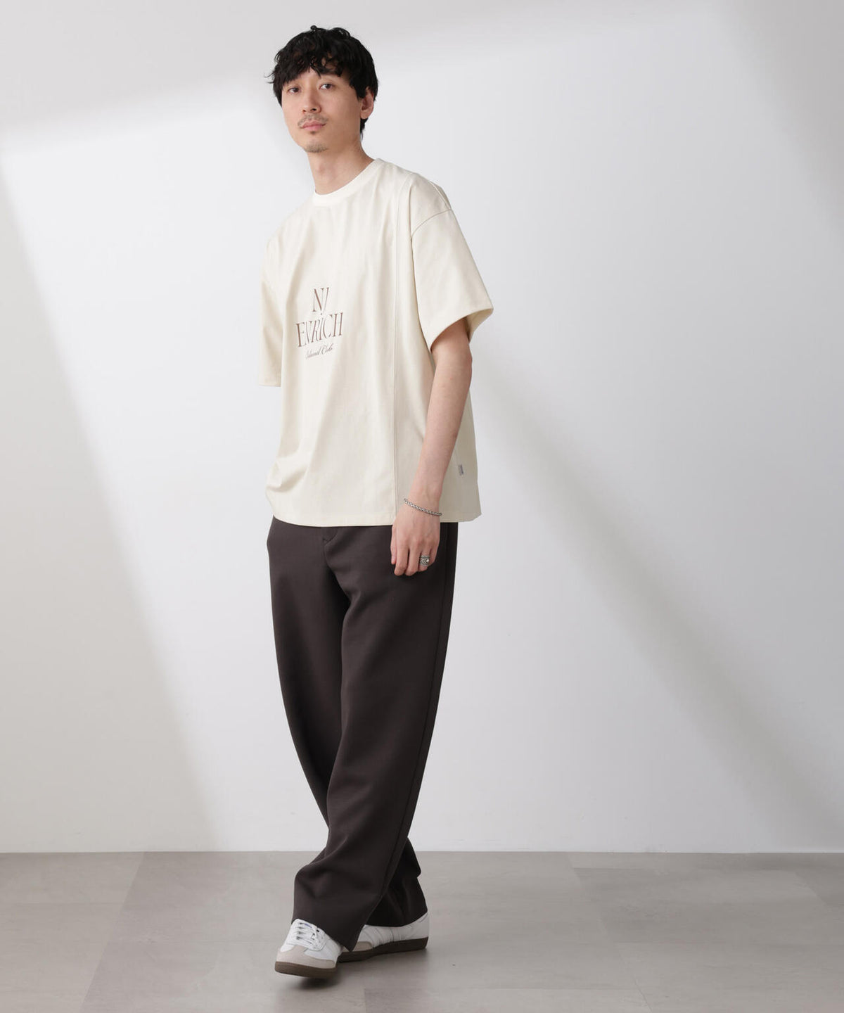 「NJ/CLUB」 ENRICHプリント切り替え Tシャツ 6685124223