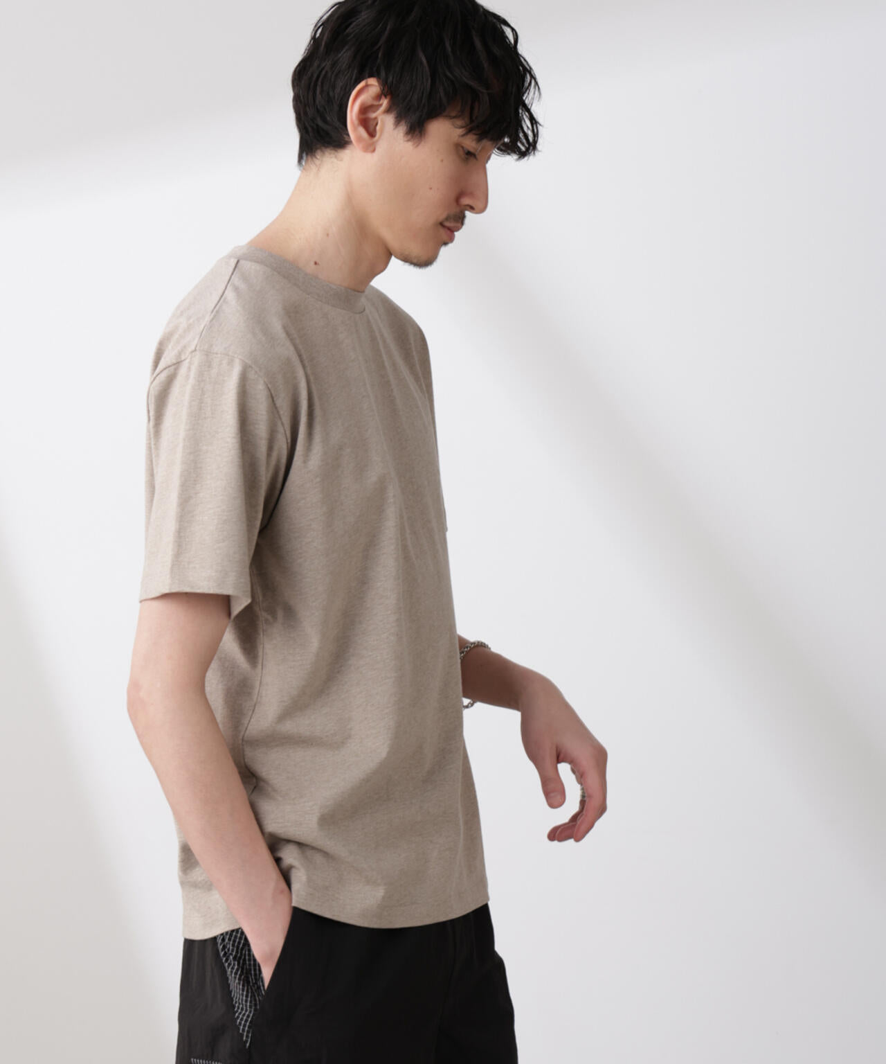 「NJ/CLUB」 ISLANDCLUBプリント Tシャツ 6685124224