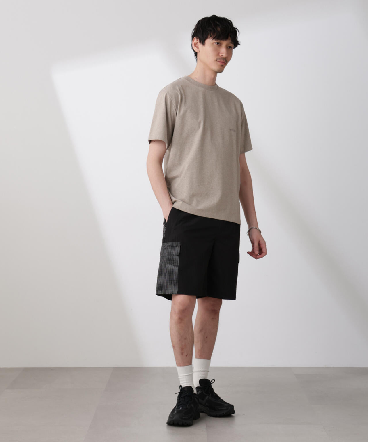 「NJ/CLUB」 ISLANDCLUBプリント Tシャツ 6685124224