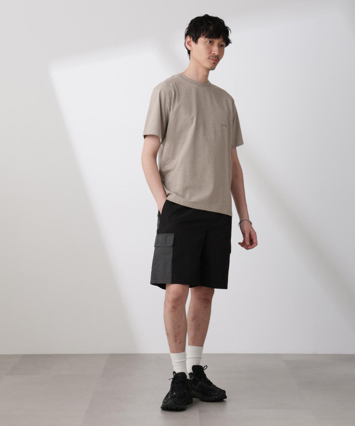 「NJ/CLUB」 ISLANDCLUBプリント Tシャツ 6685124224