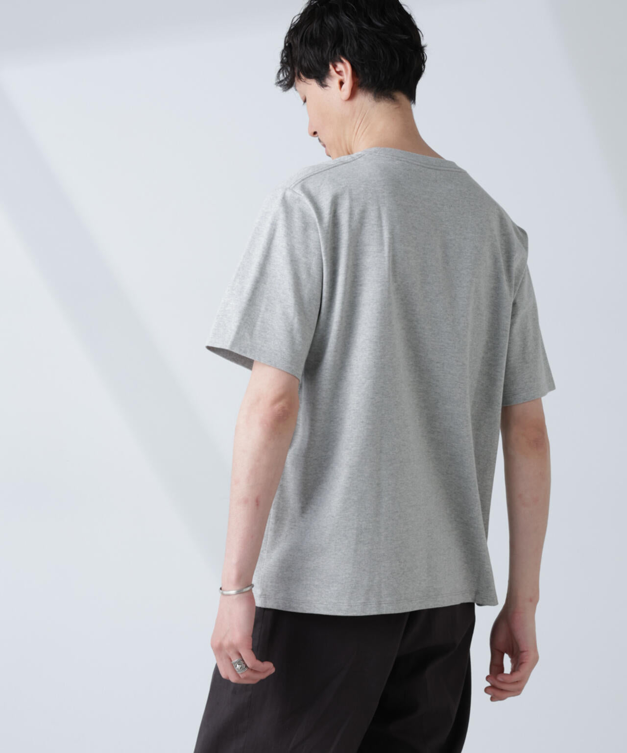 WEB限定/Anti Soaked(R) 汗染み防止 クルーネックレギュラーシルエットTシャツ 6685124232