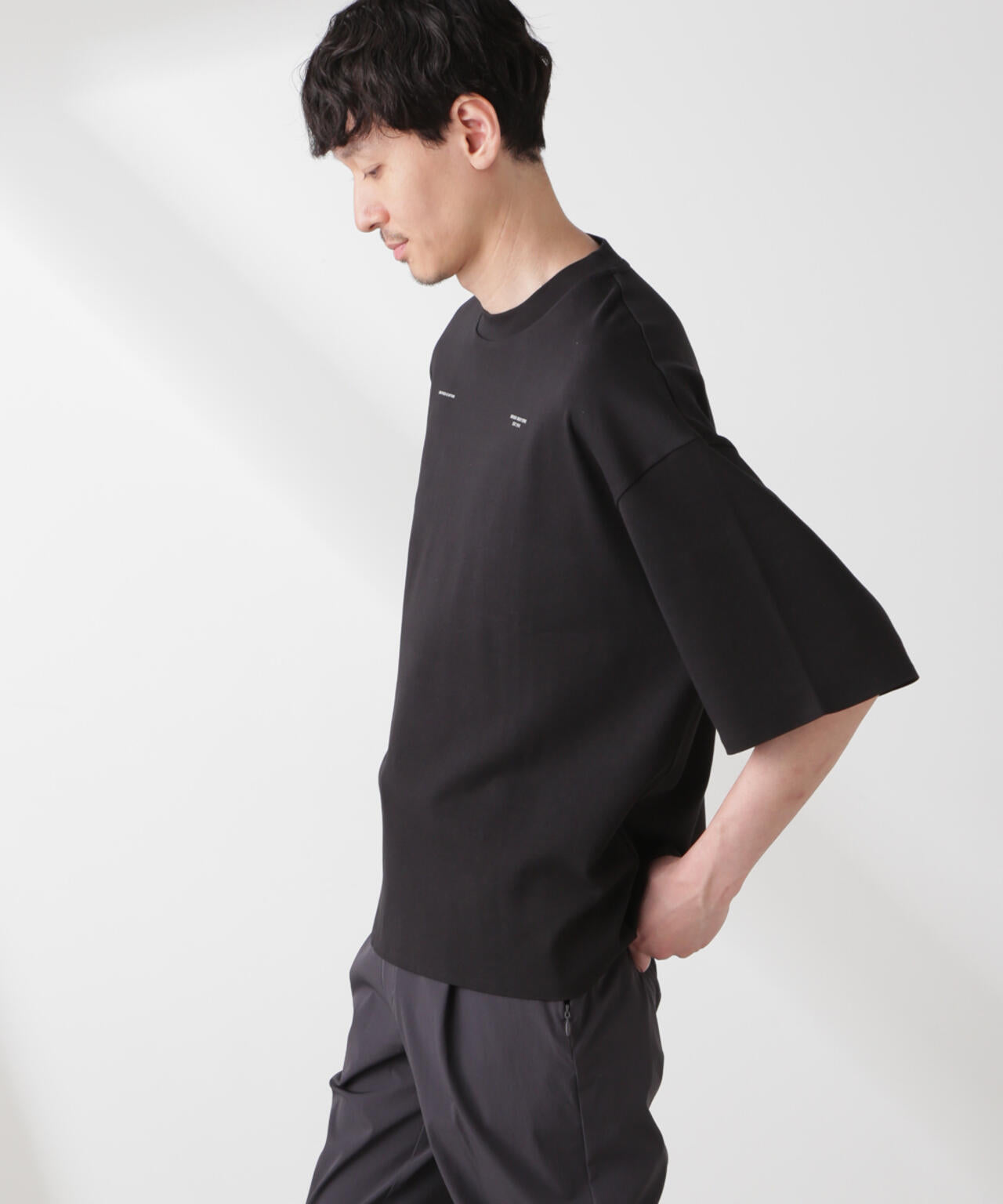 「EVERLAST」 アンチスメル リラックスフィット プリントTシャツ 6685124244