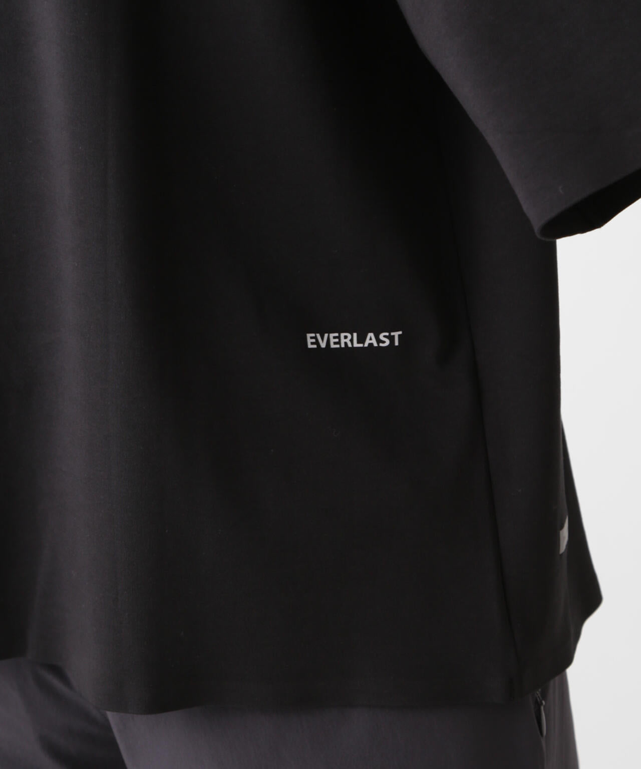 「EVERLAST」 アンチスメル リラックスフィット プリントTシャツ 6685124244