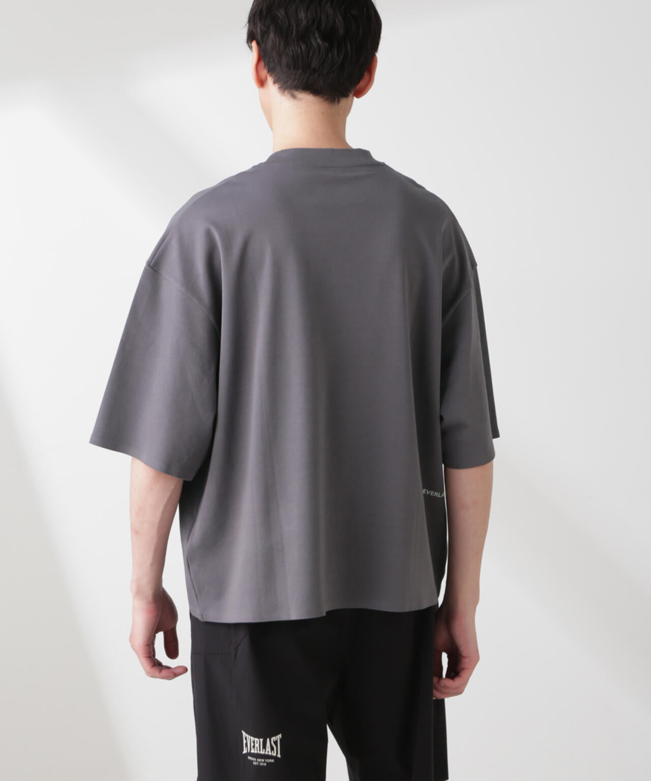 「EVERLAST」 アンチスメル リラックスフィット プリントTシャツ 6685124244