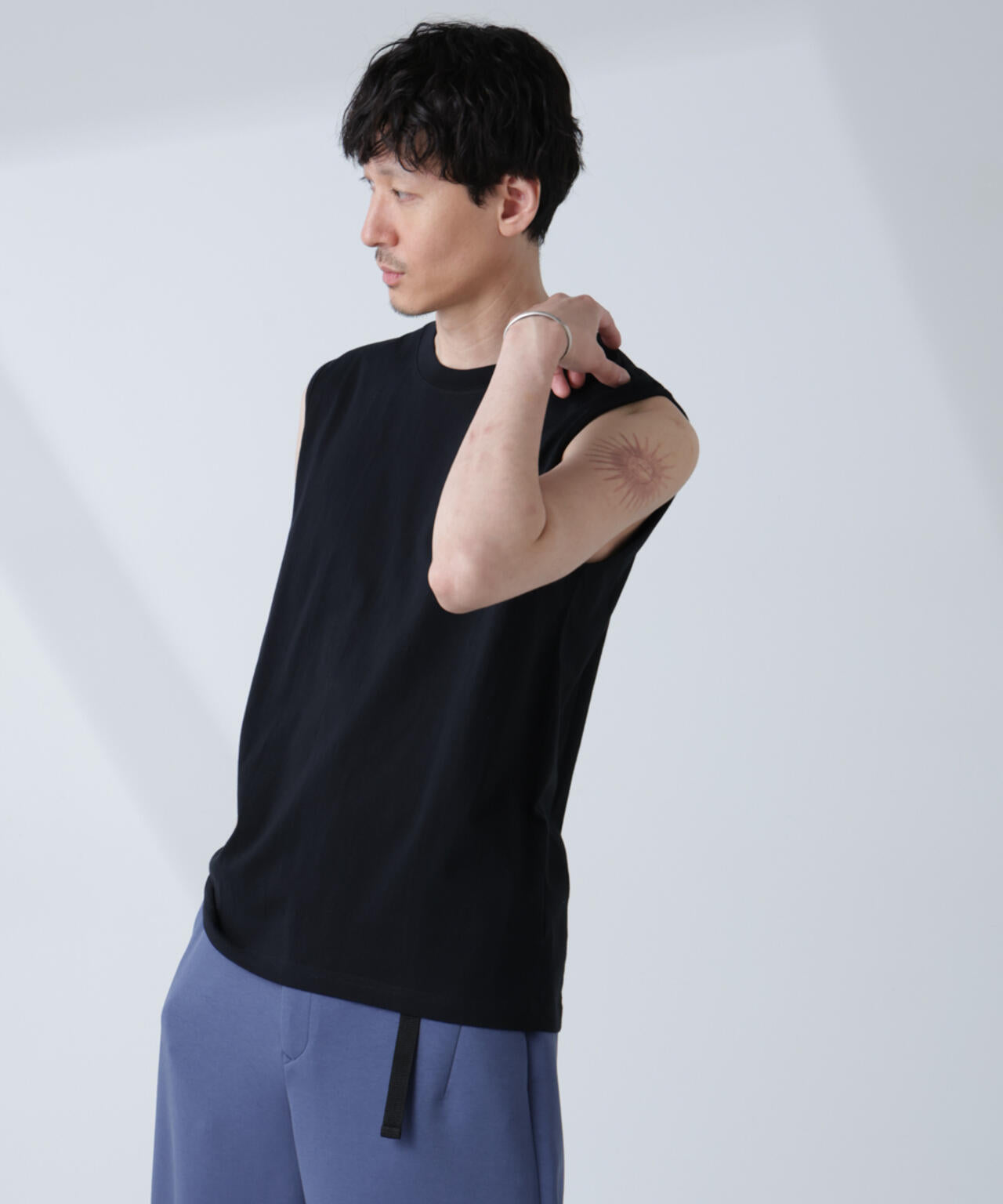 「NJ/CLUB」 ベーシック ノースリーブ 6685124250