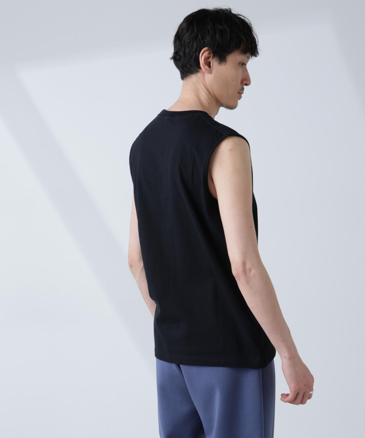 「NJ/CLUB」 ベーシック ノースリーブ 6685124250