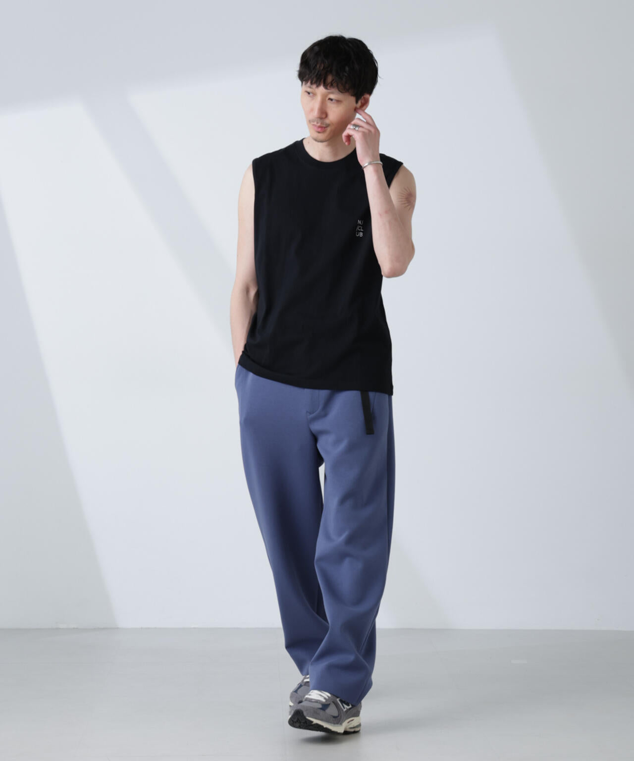 「NJ/CLUB」 ベーシック ノースリーブ 6685124250