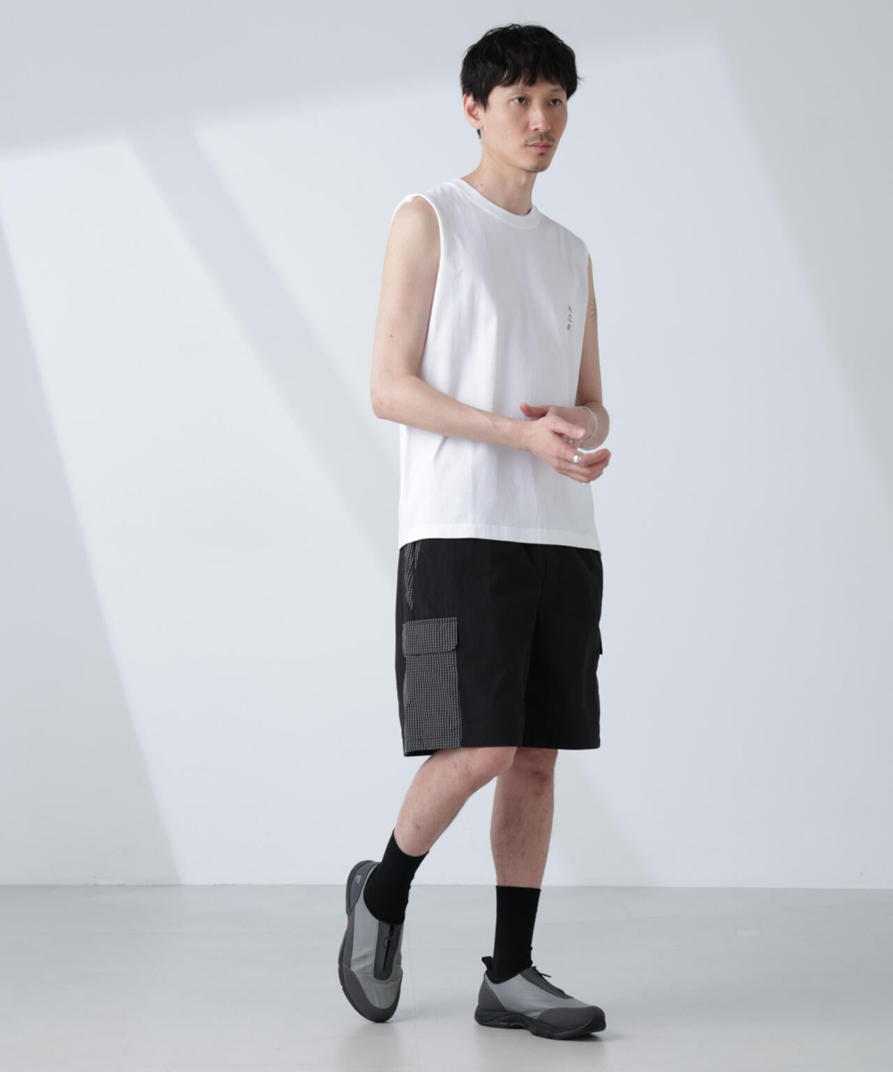 「NJ/CLUB」 ベーシック ノースリーブ 6685124250