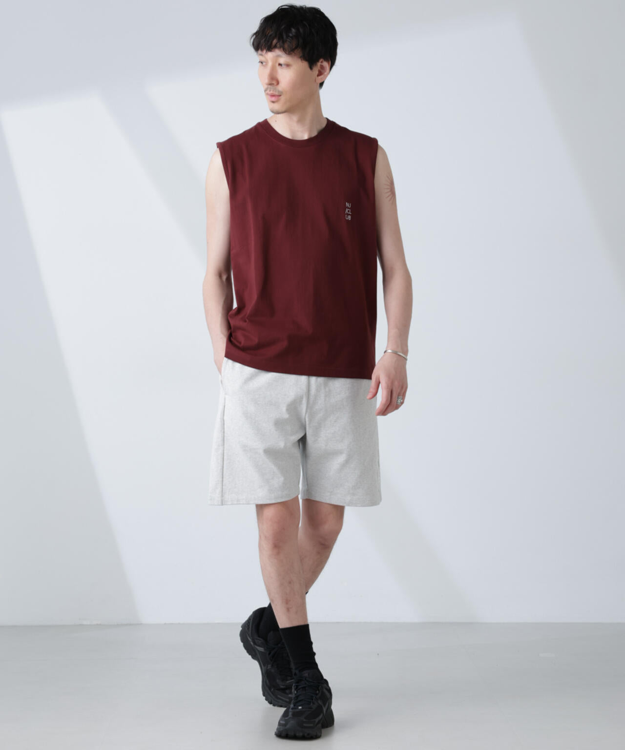 「NJ/CLUB」 ベーシック ノースリーブ 6685124250