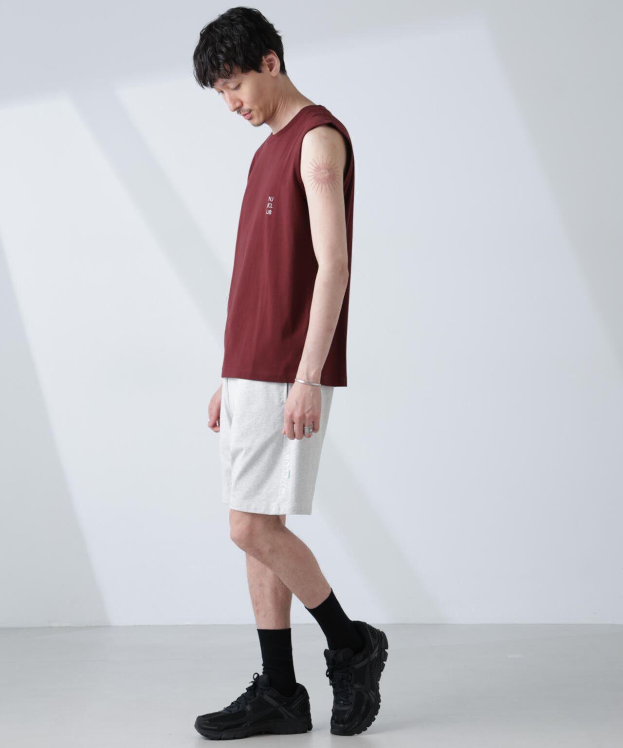 「NJ/CLUB」 ベーシック ノースリーブ 6685124250