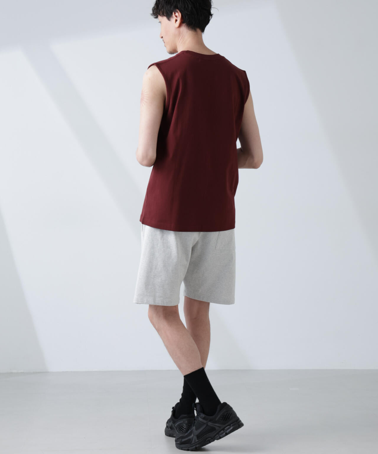 「NJ/CLUB」 ベーシック ノースリーブ 6685124250