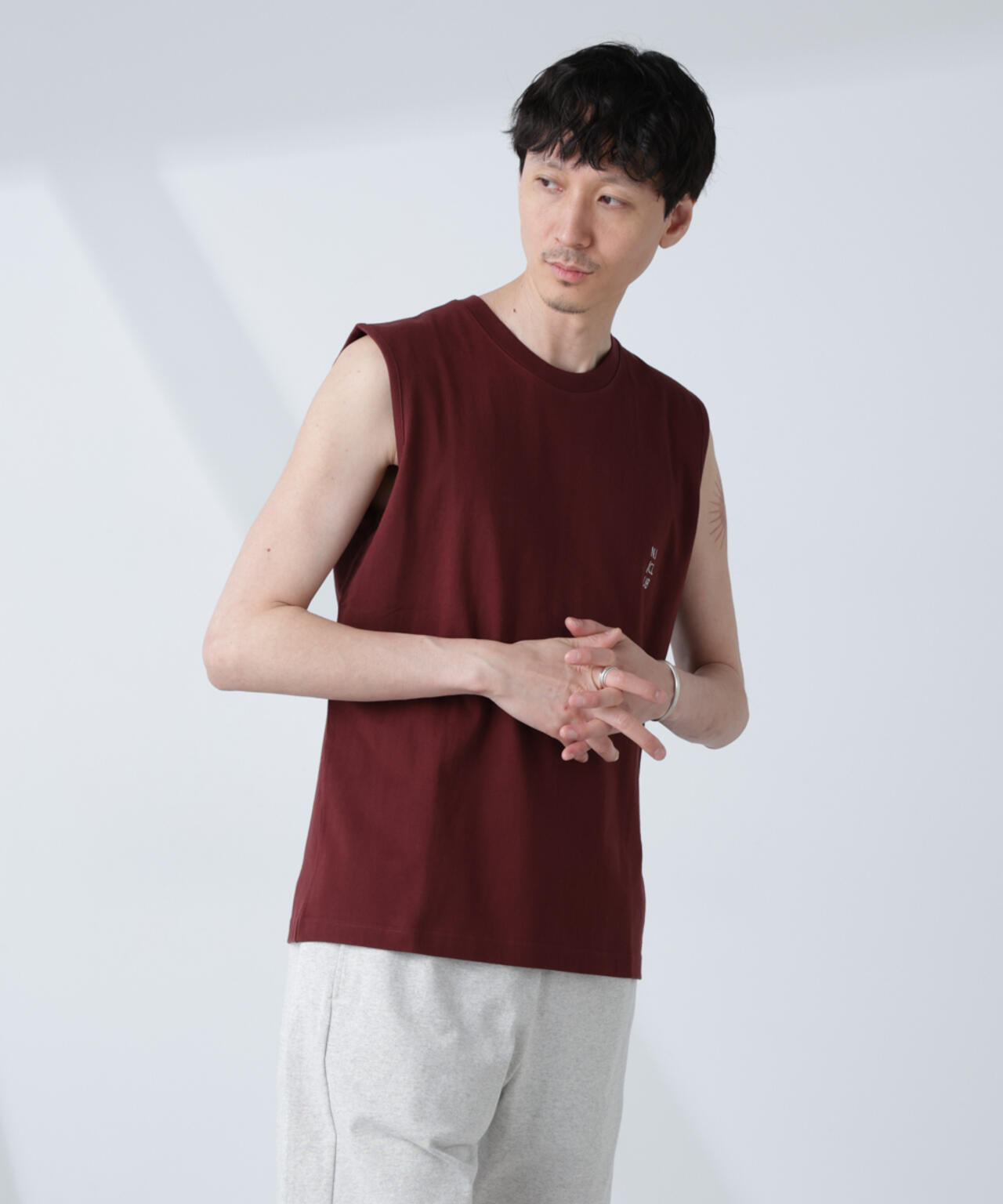 「NJ/CLUB」 ベーシック ノースリーブ 6685124250