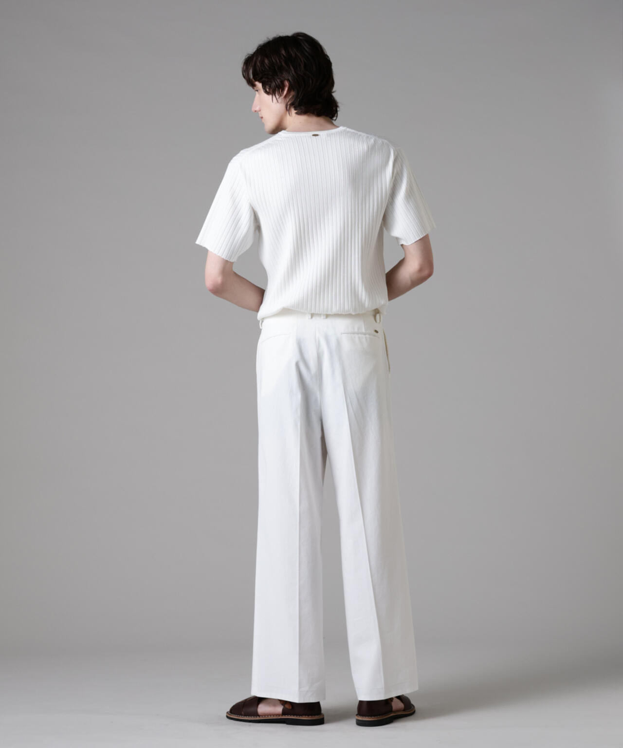 「ASSEMBLANC」ウォッシャブルシルクワイドリブVネックニットTシャツ 6685124255