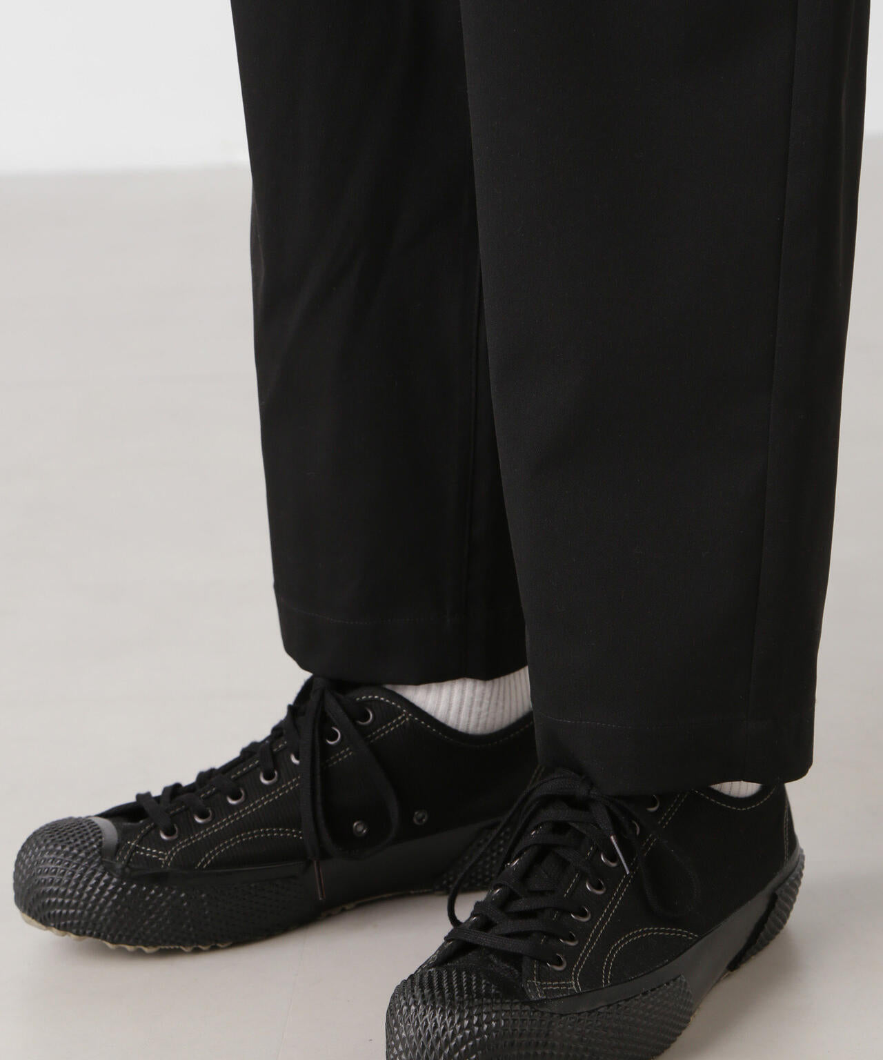 コットンライクツイルツータックテーパードイージーパンツ 6685127203