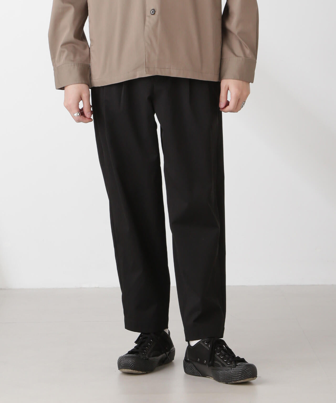 コットンライクツイルツータックテーパードイージーパンツ 6685127203