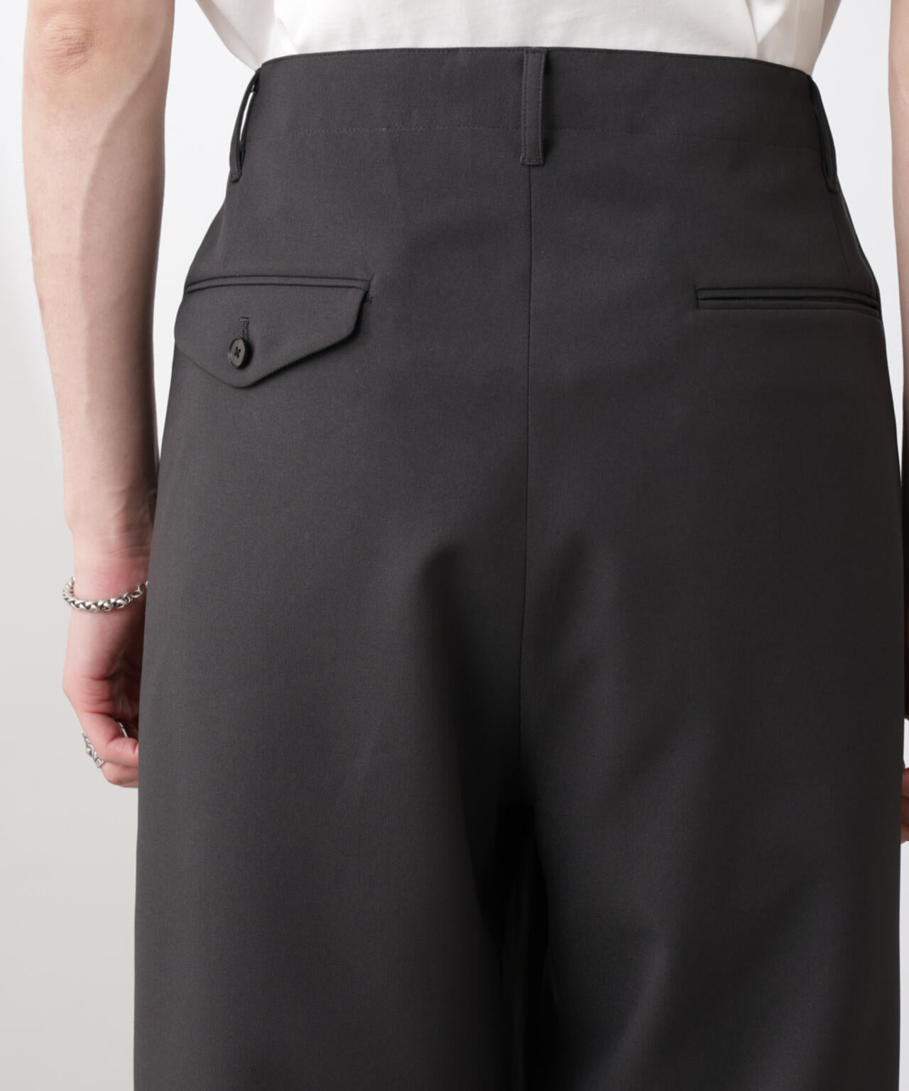 「SOIGNE」ECOPET(R)×AEROツイルストレッチチノスラックス 6685127207