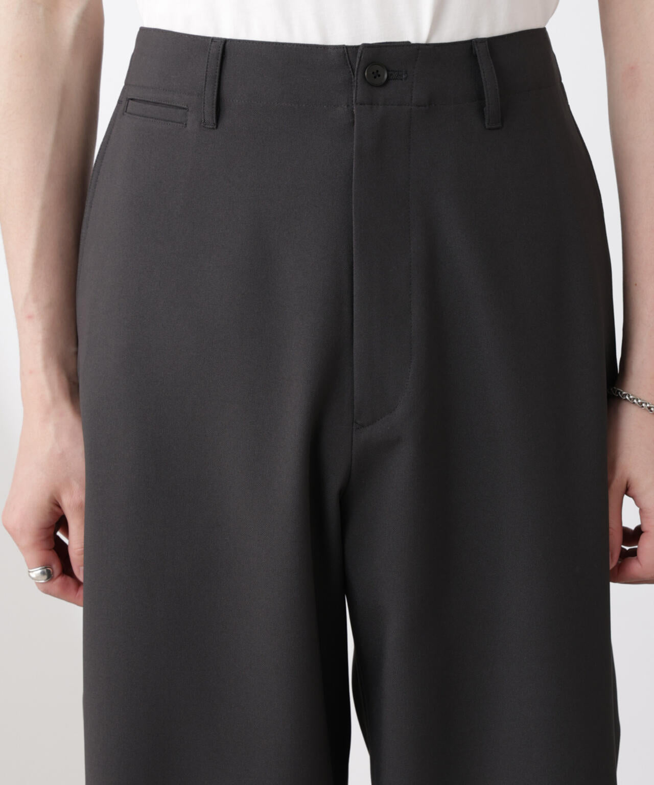 「SOIGNE」ECOPET(R)×AEROツイルストレッチチノスラックス 6685127207