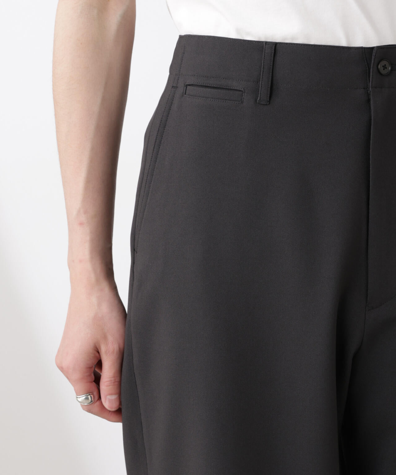 「SOIGNE」ECOPET(R)×AEROツイルストレッチチノスラックス 6685127207