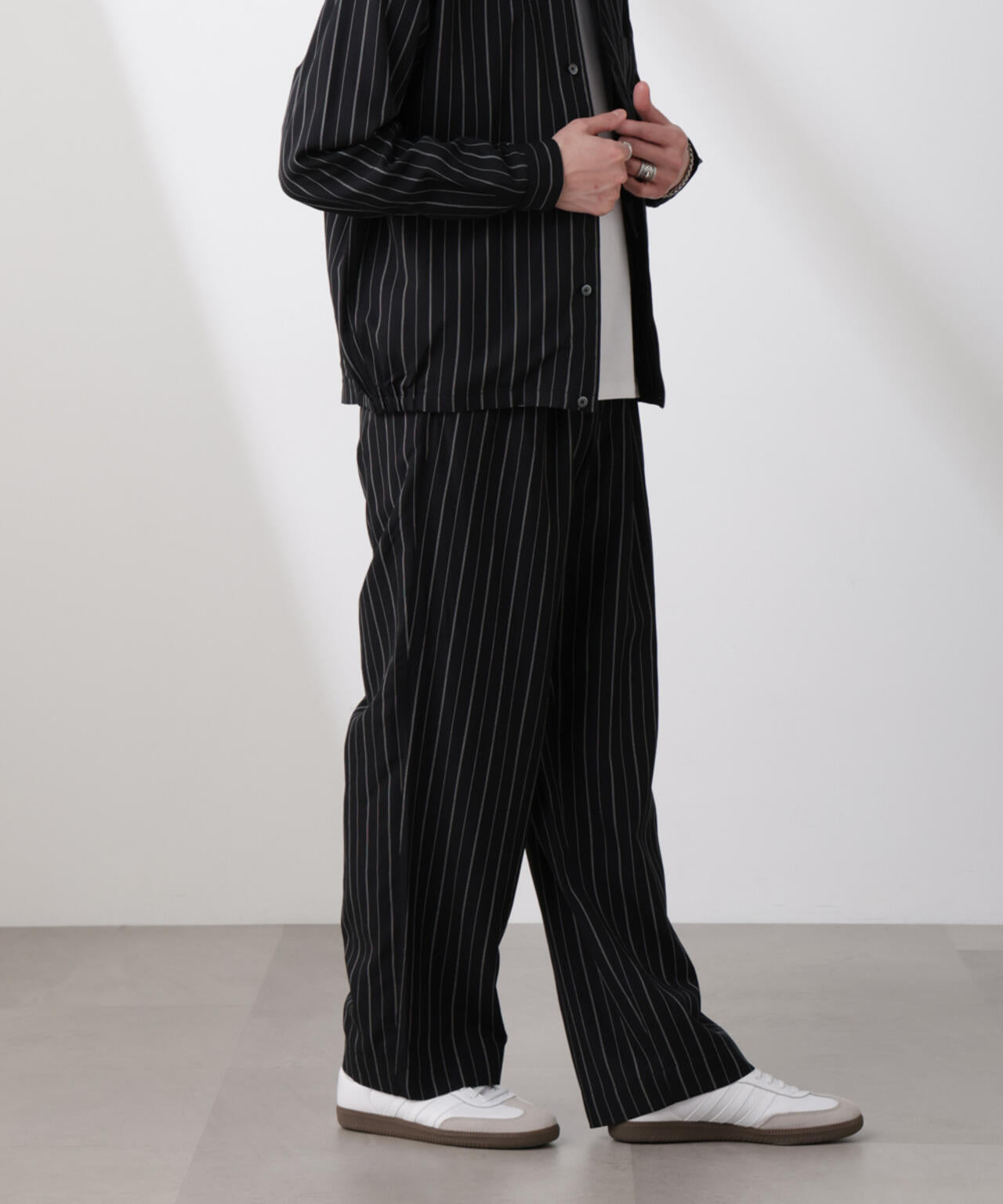 リネンブレンドピンストライプ 1タックイージーパンツ(セットアップ可) 6685127220