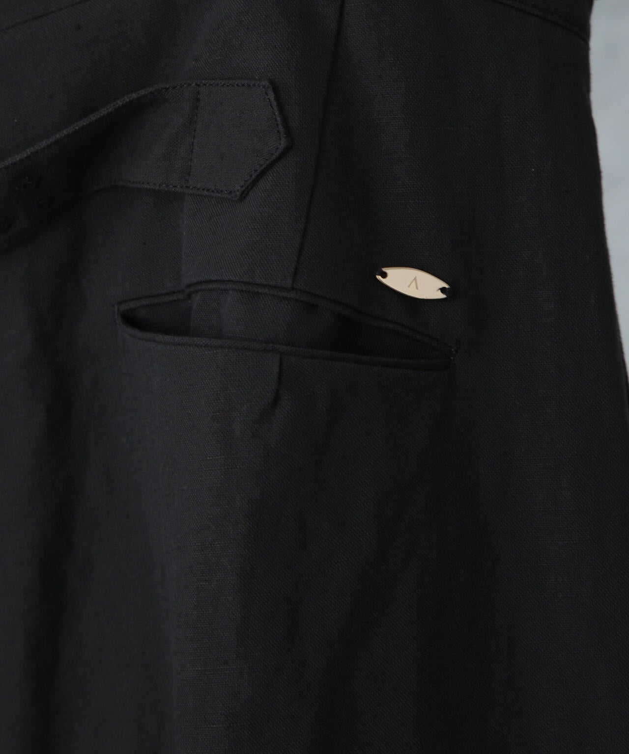 「ASSEMBLANC」コットンヘンプ2タックバギーパンツ 6685127235